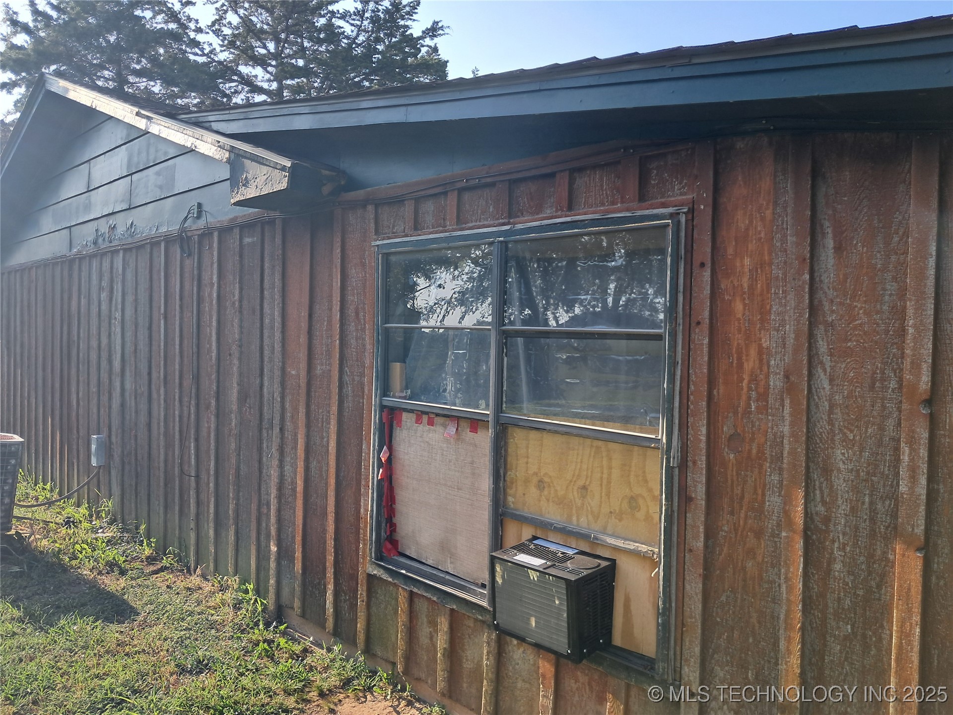 318 Wisteria Property Photo 2