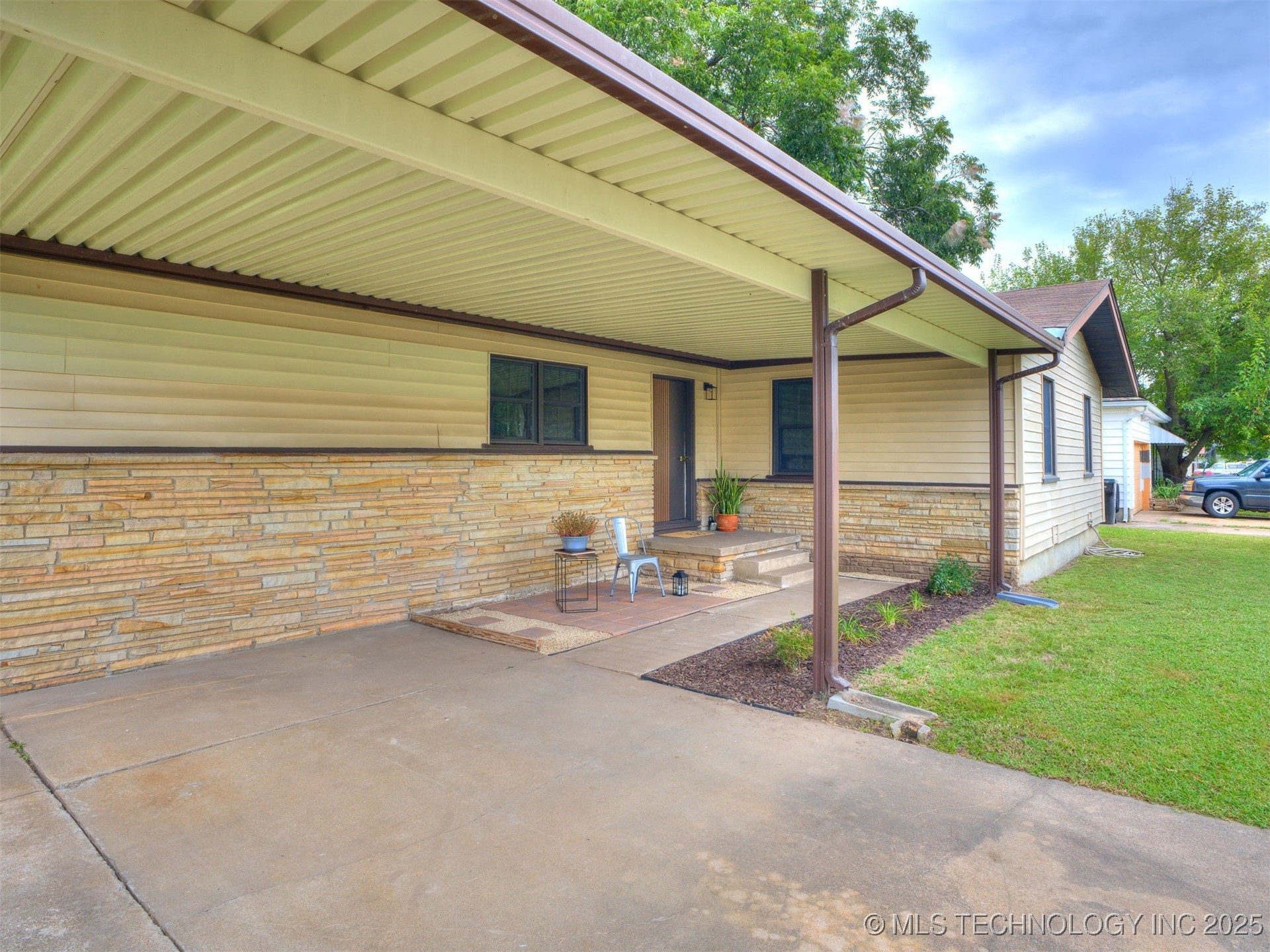 309 S 8th Street Property Photo 5