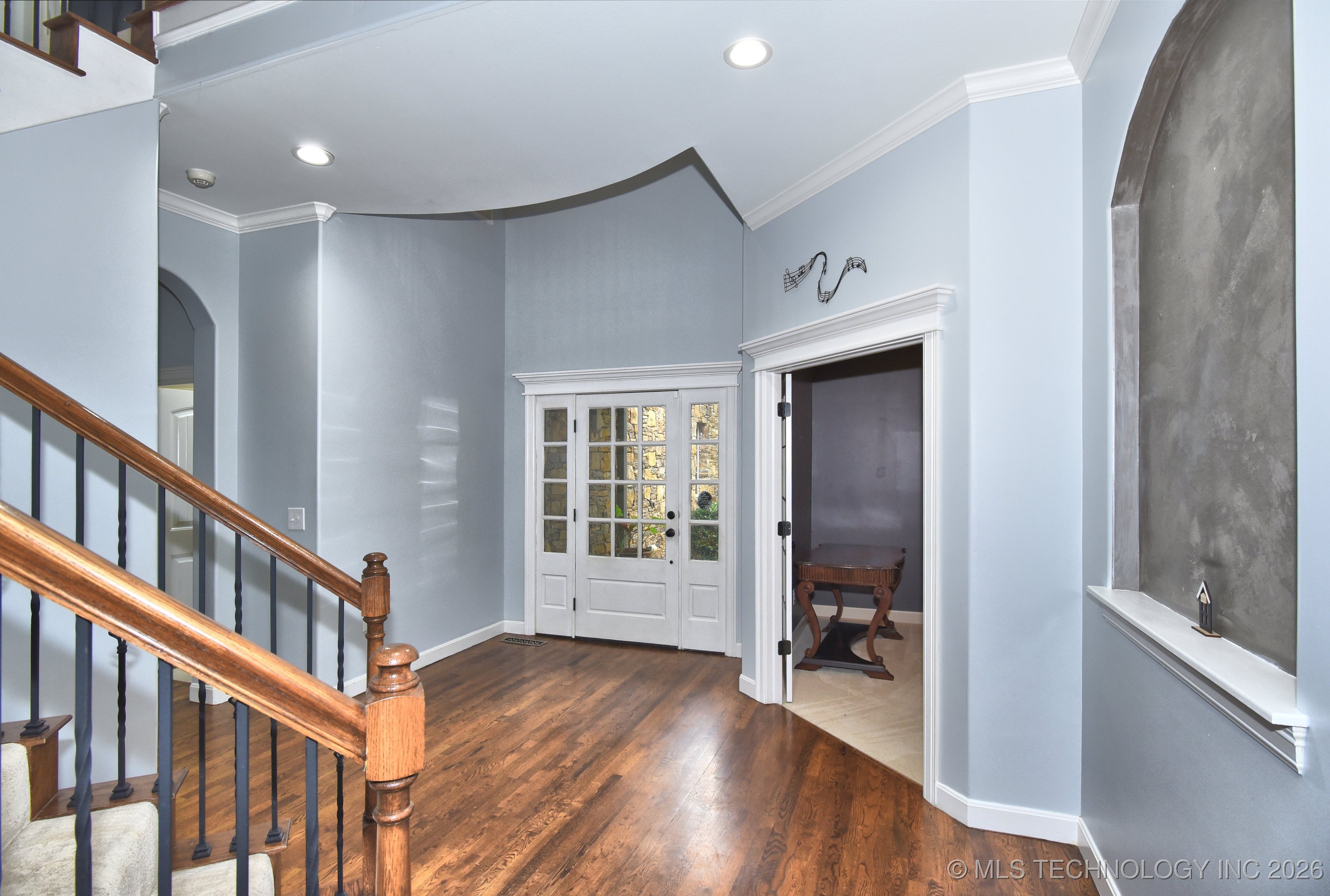 10512 S 91st East Avenue Property Photo 8