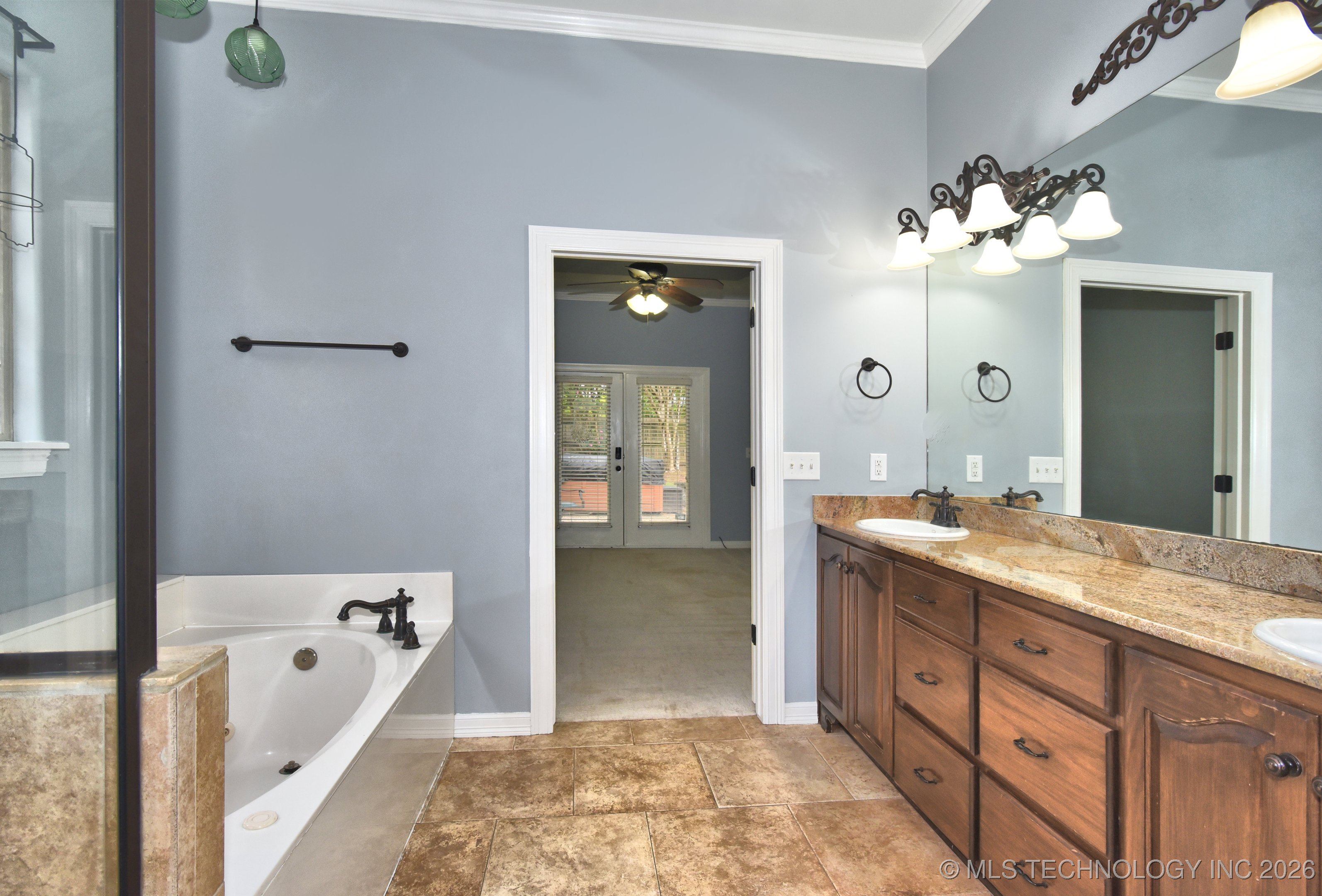 10512 S 91st East Avenue Property Photo 24