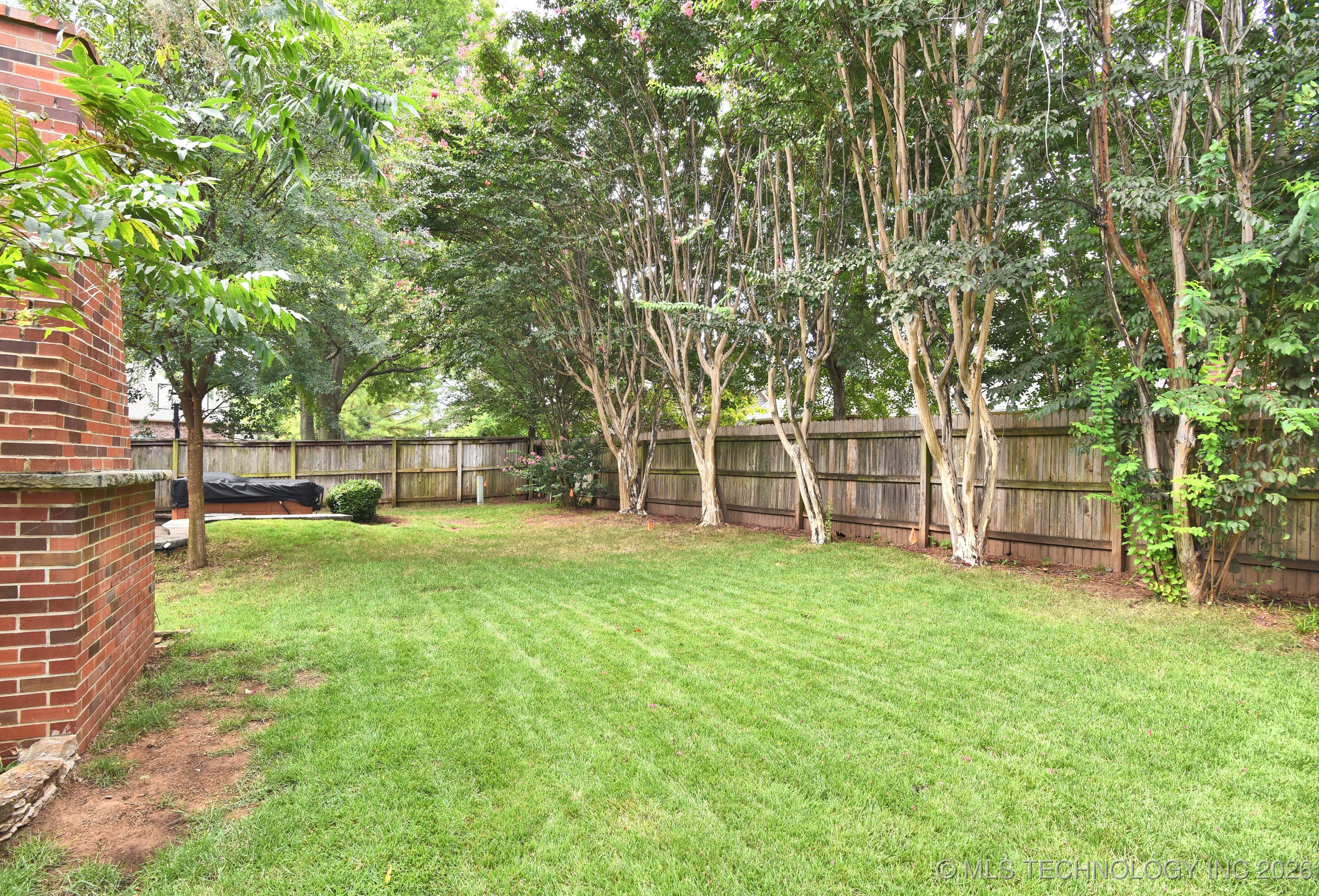 10512 S 91st East Avenue Property Photo 44