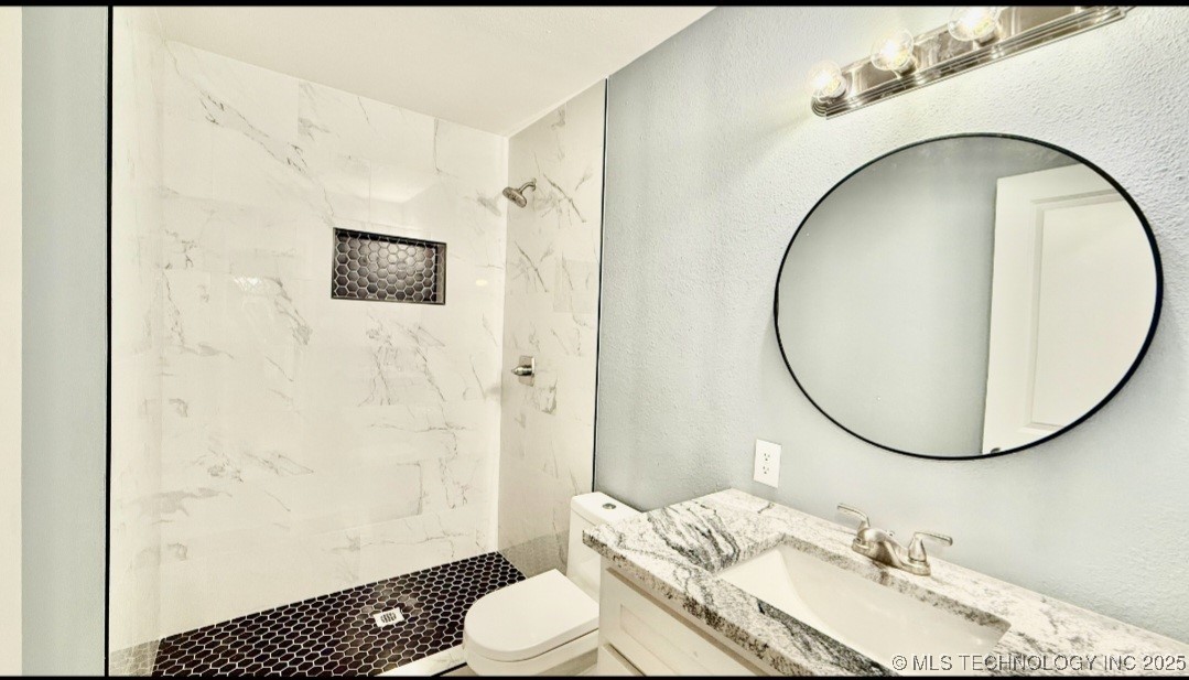 2511 S 121st East Avenue Property Photo 5