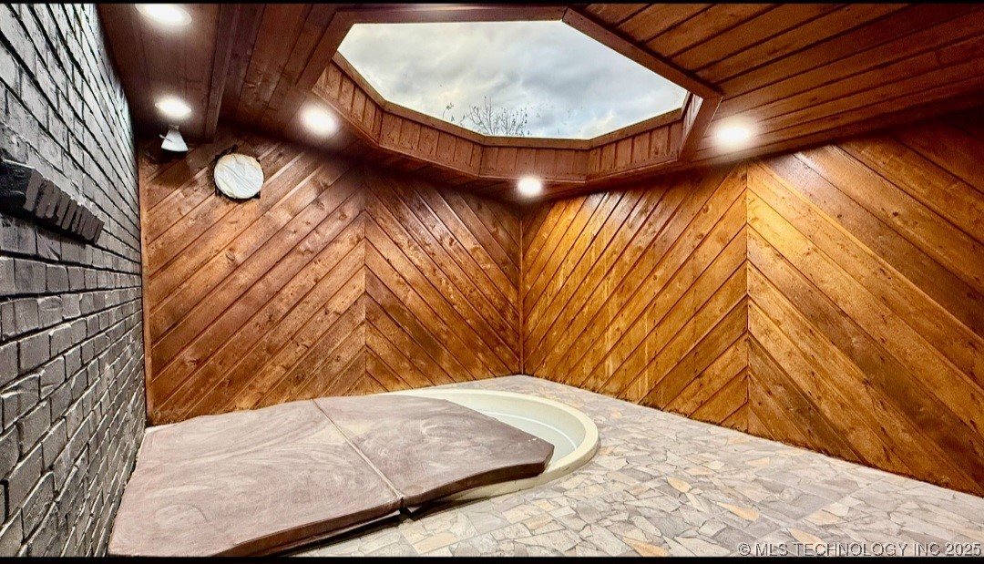 2511 S 121st East Avenue Property Photo 22