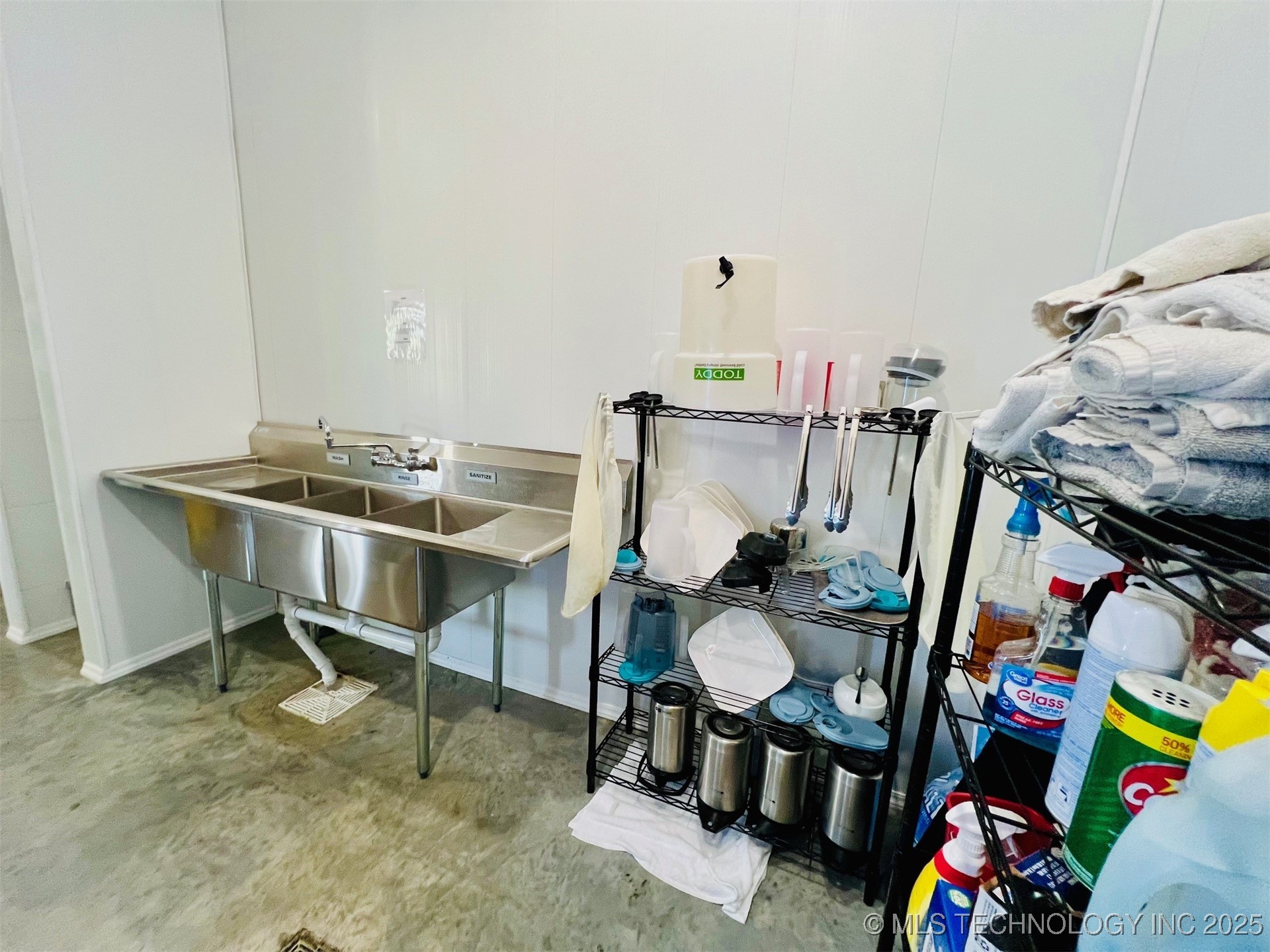 211 W Hwy 70 Property Photo 21