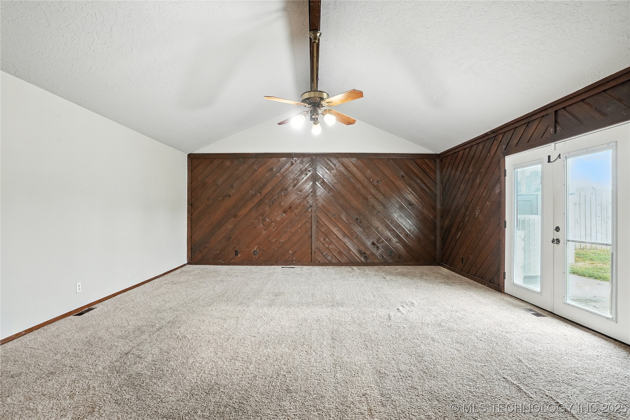 408 E Kingsport Street Property Photo 12