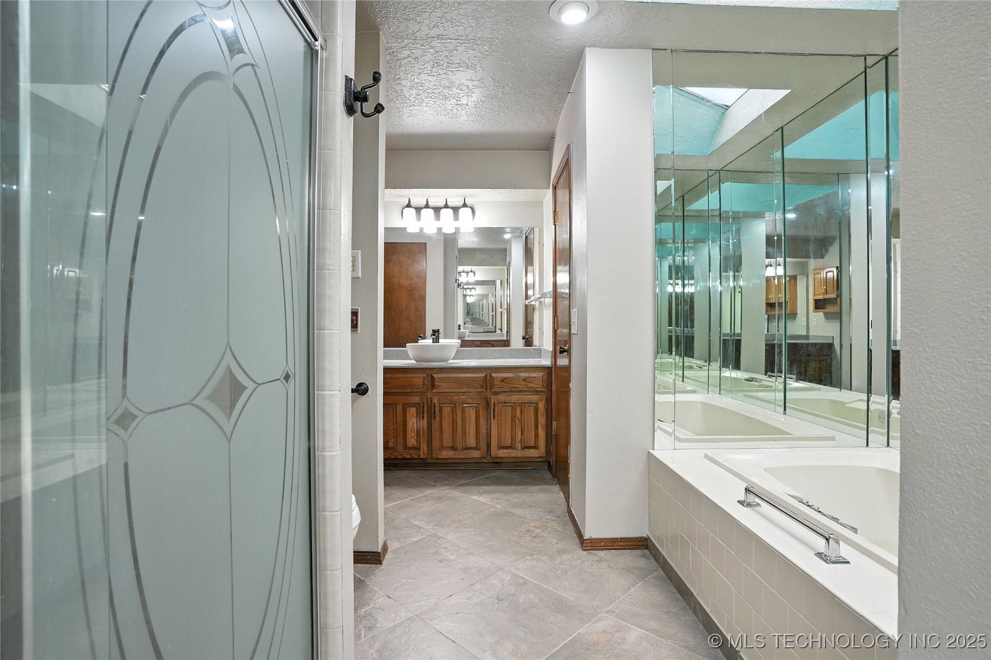 408 E Kingsport Street Property Photo 16