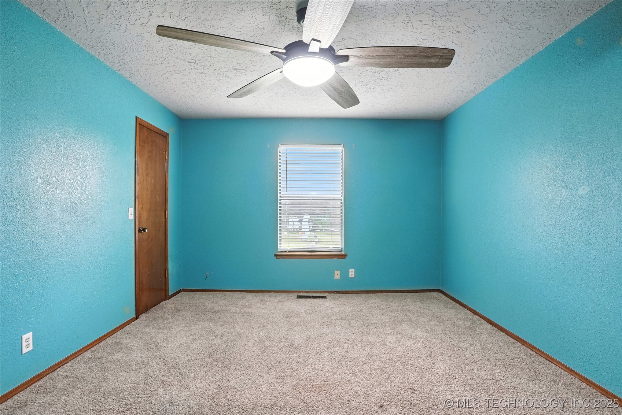 408 E Kingsport Street Property Photo 17