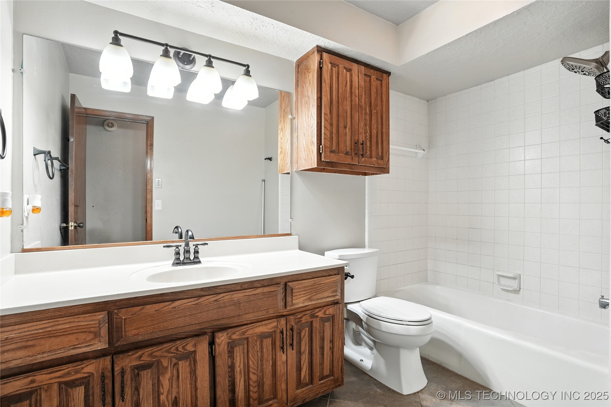 408 E Kingsport Street Property Photo 19