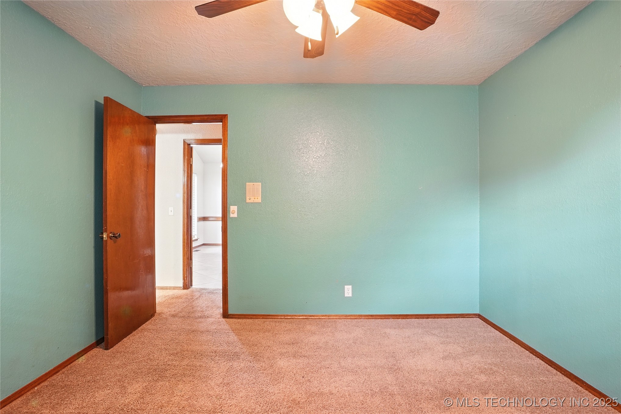 408 E Kingsport Street Property Photo 21