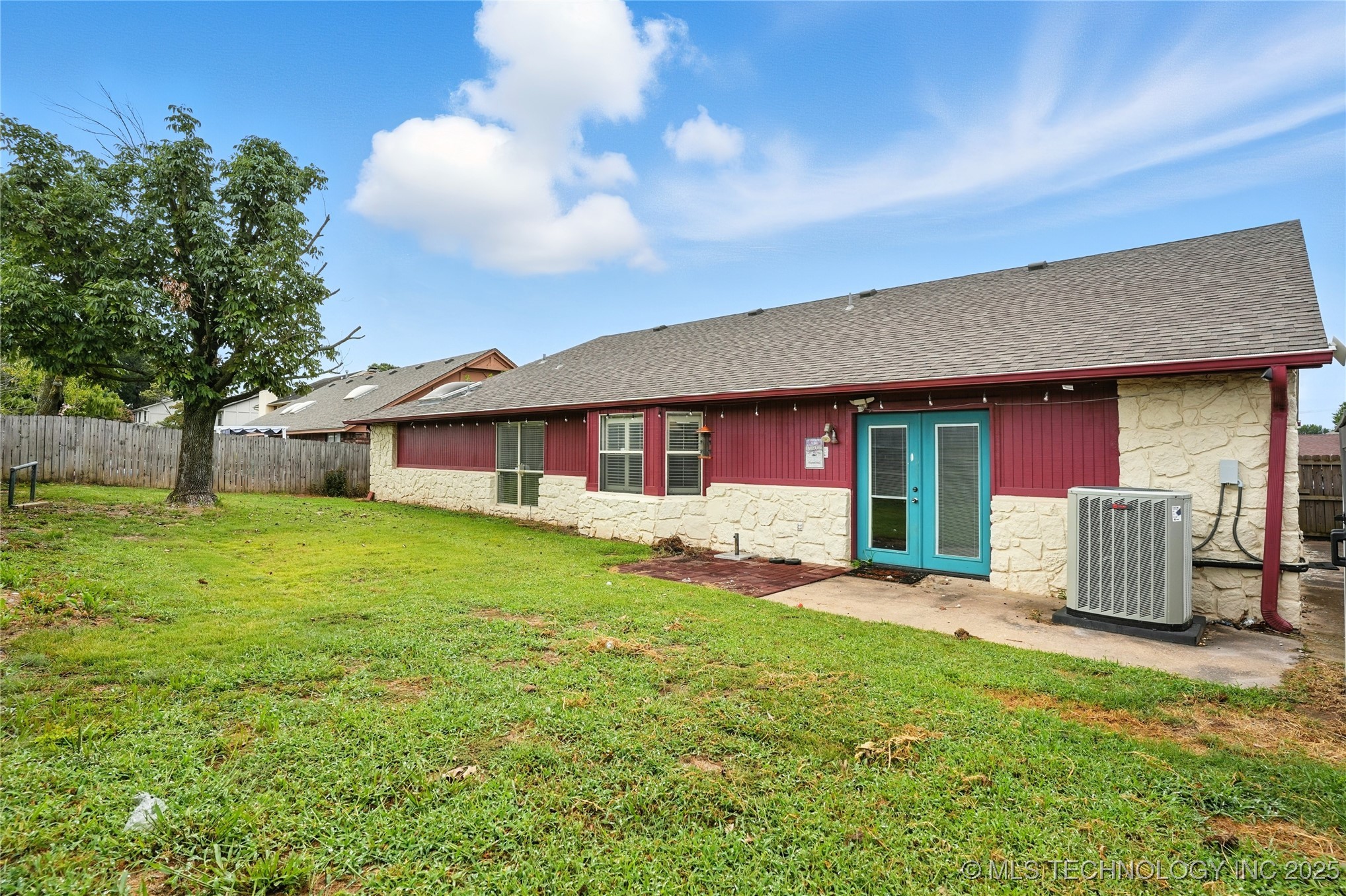 408 E Kingsport Street Property Photo 22