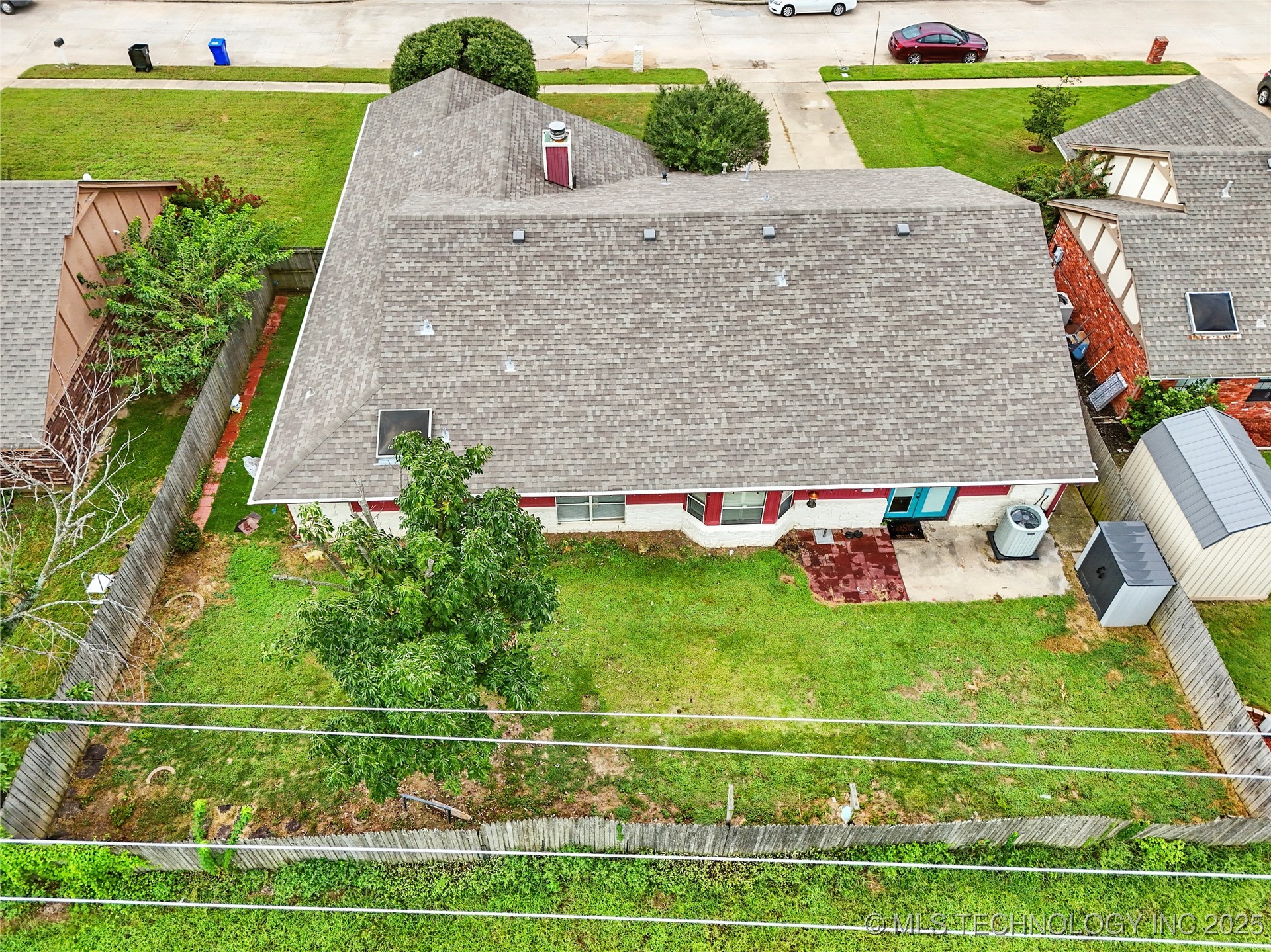 408 E Kingsport Street Property Photo 25