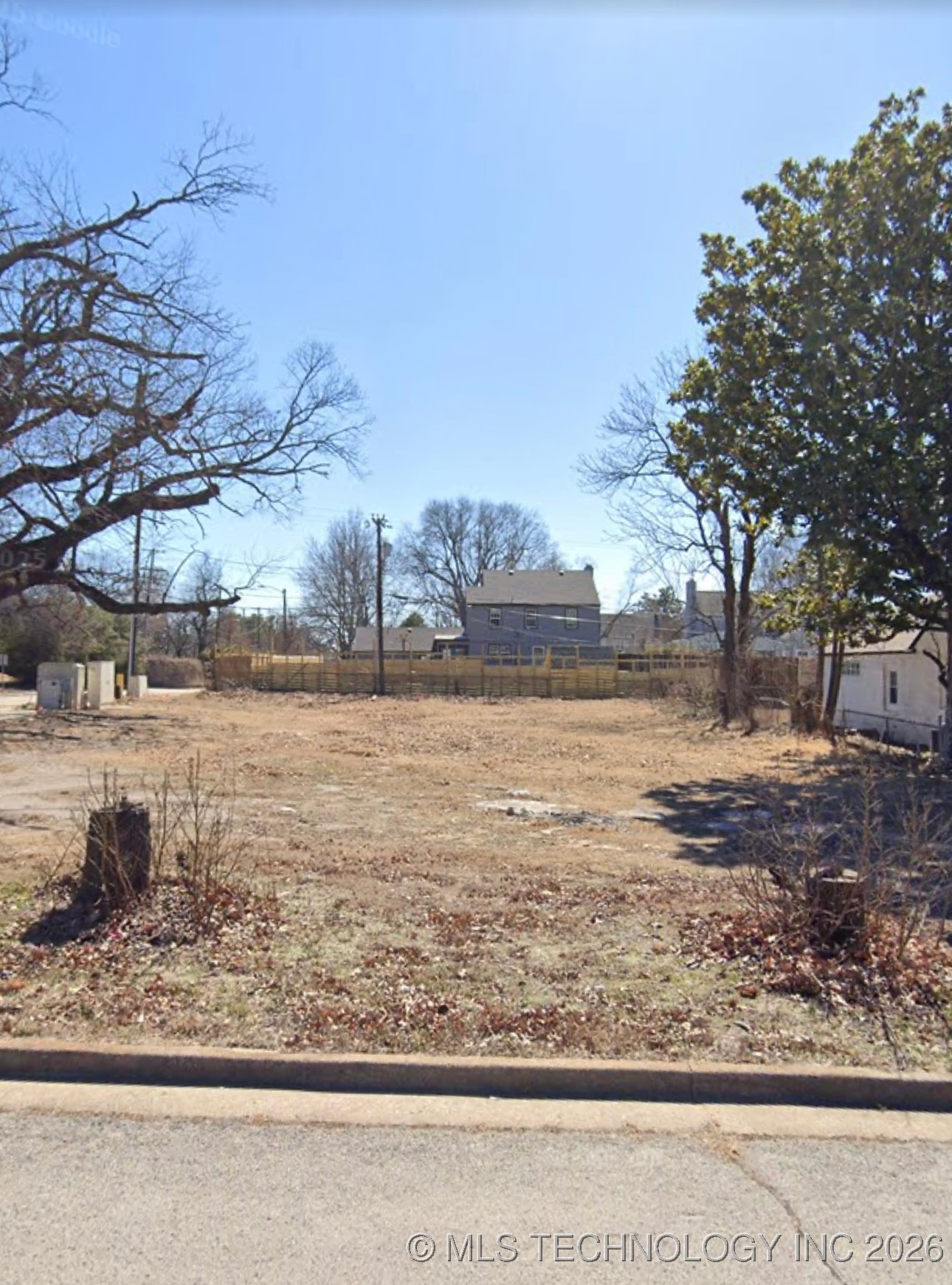 1260 E 30th Street Property Photo 4