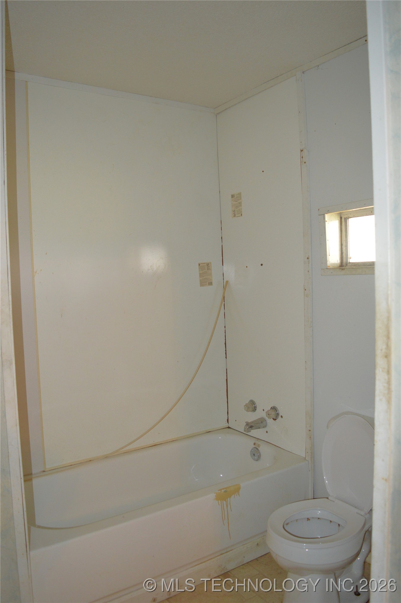 837 N 4250 Road Property Photo 14