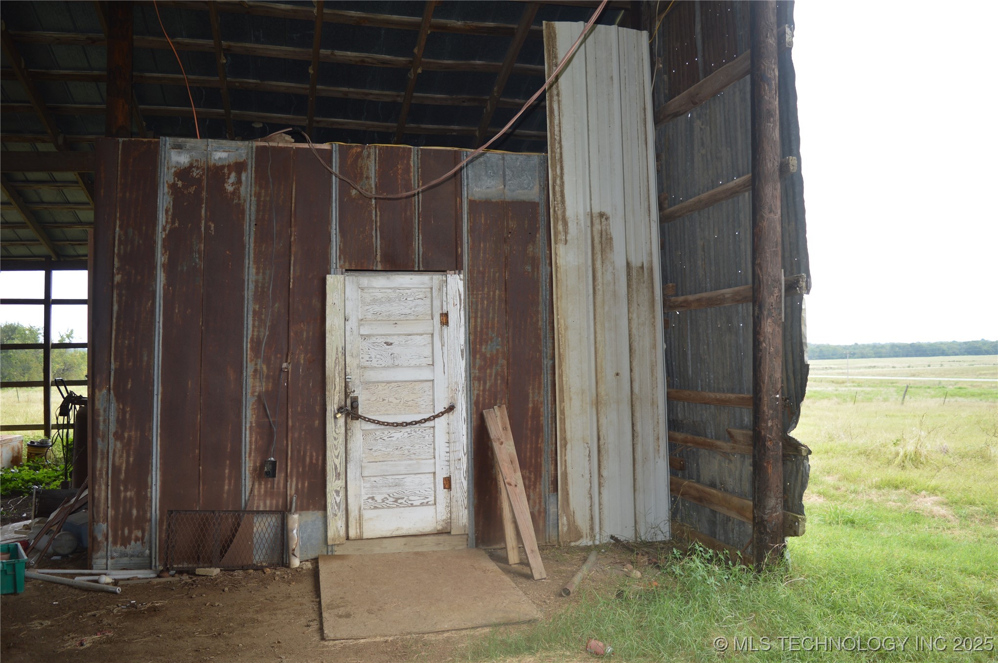 837 N 4250 Road Property Photo 29