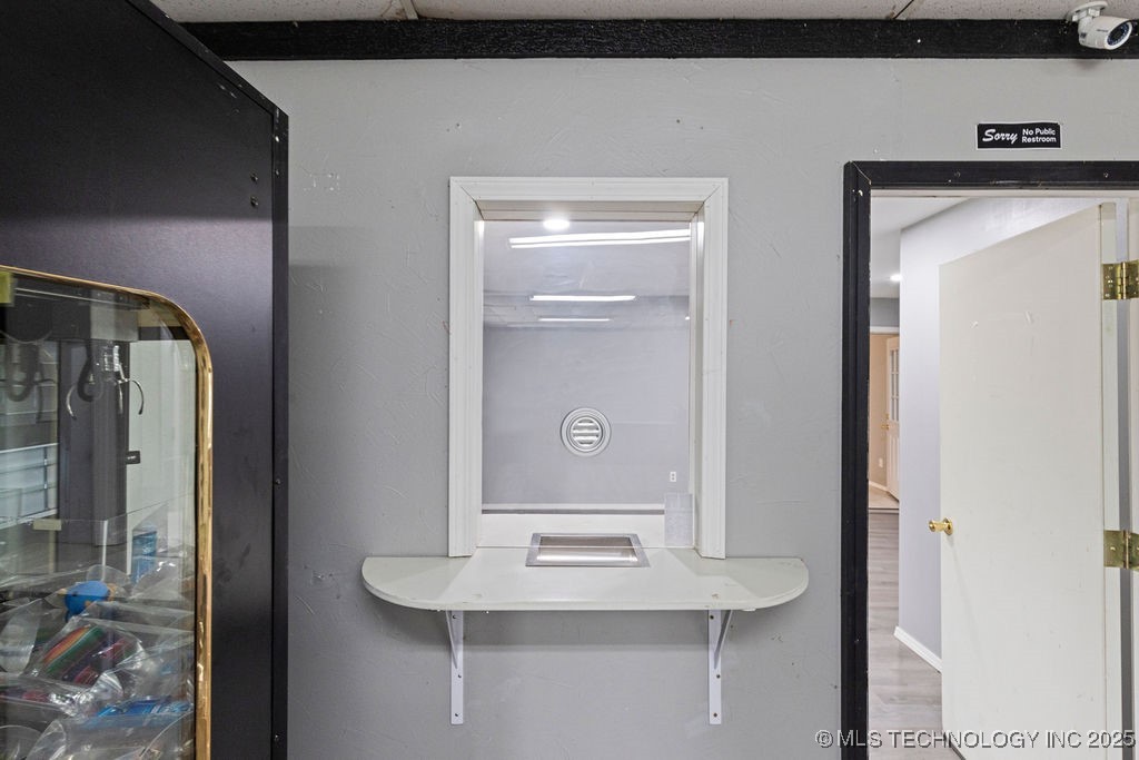 324 W Ketchum Avenue Property Photo 12