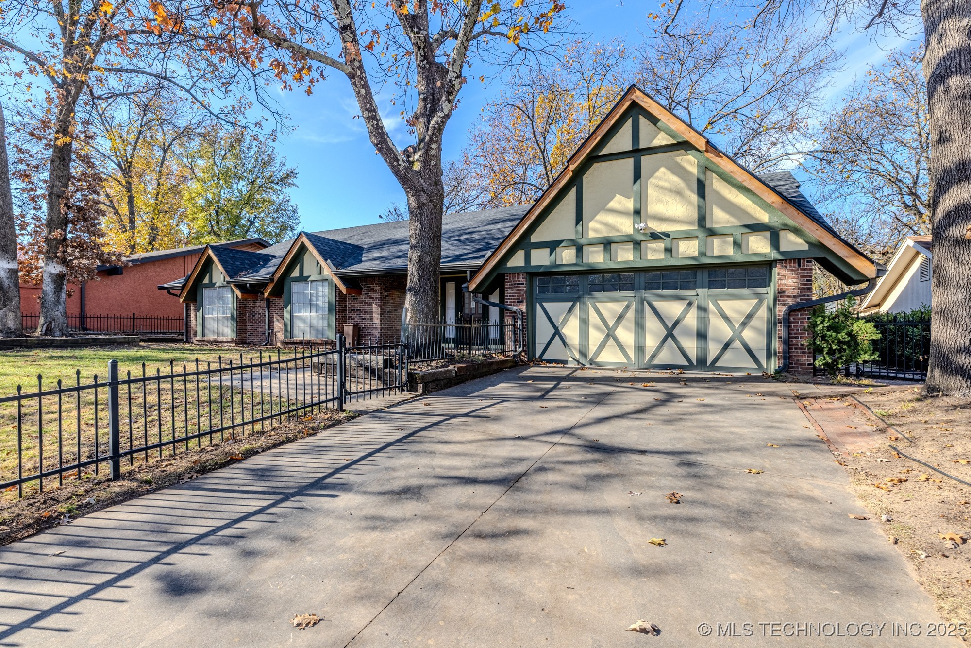 8304 S Toledo Avenue Property Photo 1