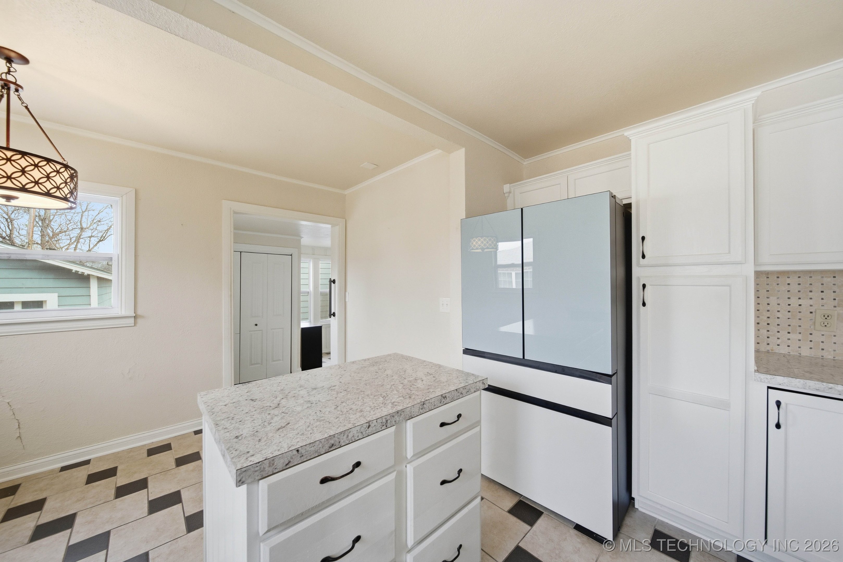 1311 S College Avenue Property Photo 12