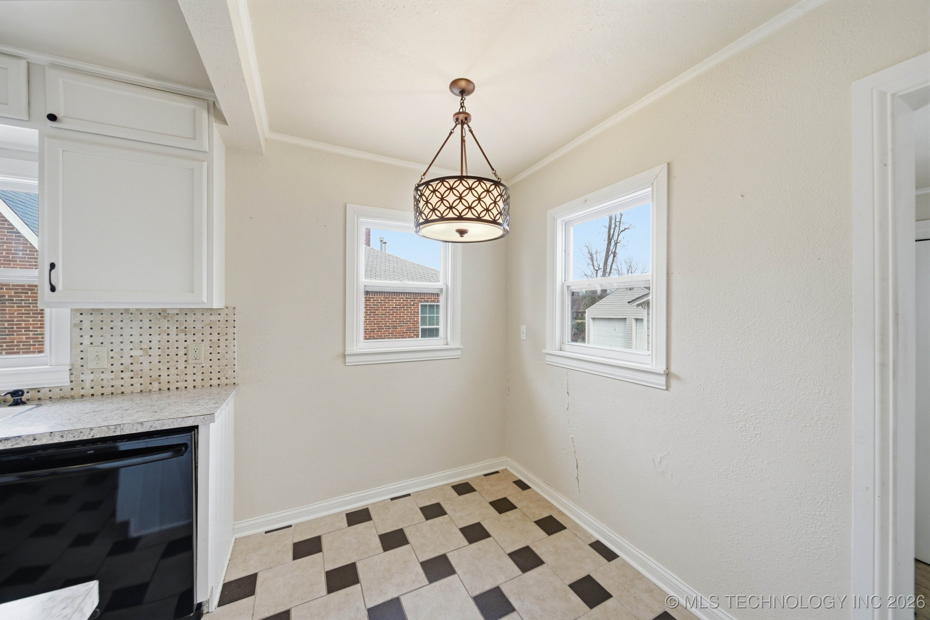 1311 S College Avenue Property Photo 13