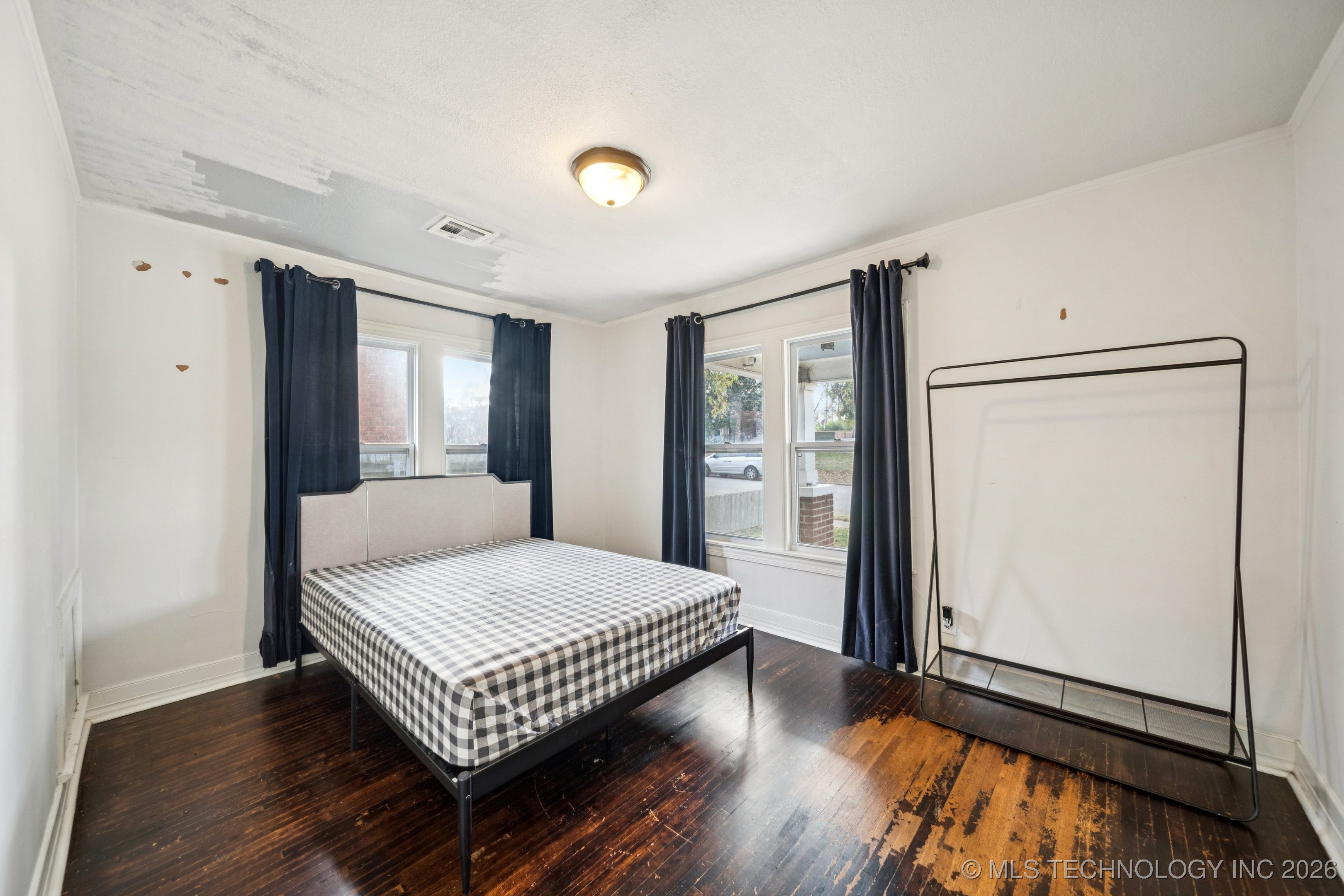 1311 S College Avenue Property Photo 16