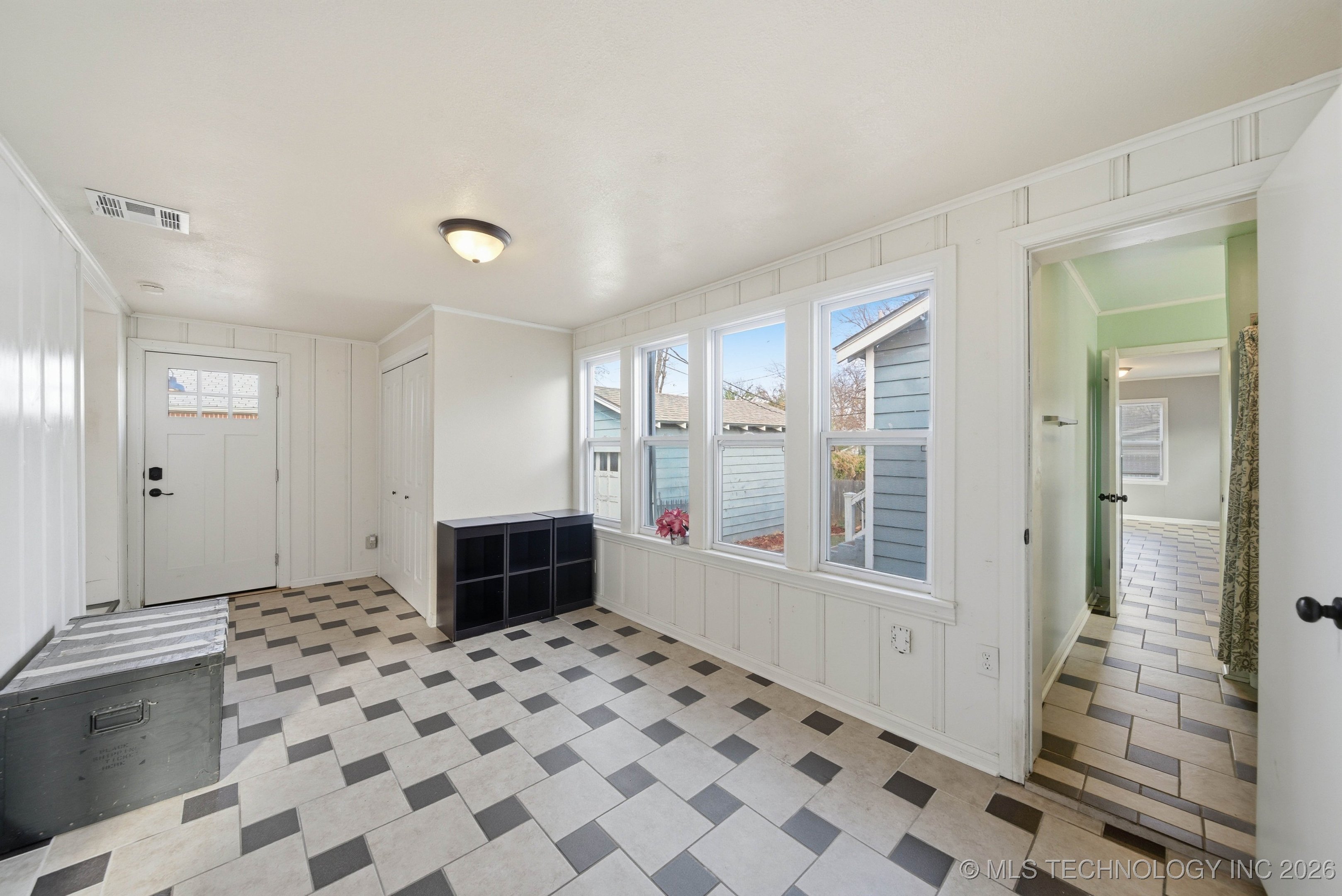 1311 S College Avenue Property Photo 17