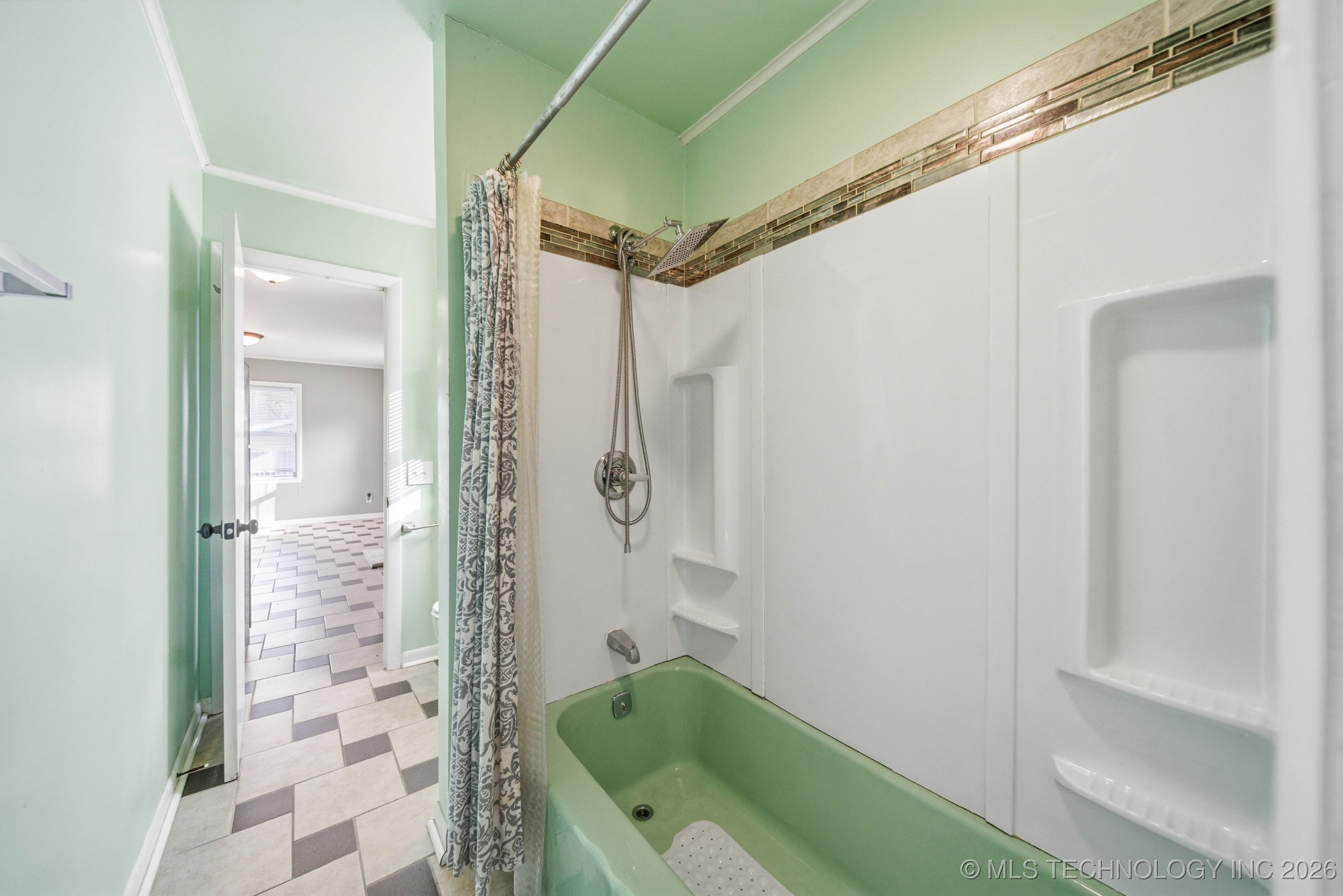 1311 S College Avenue Property Photo 19