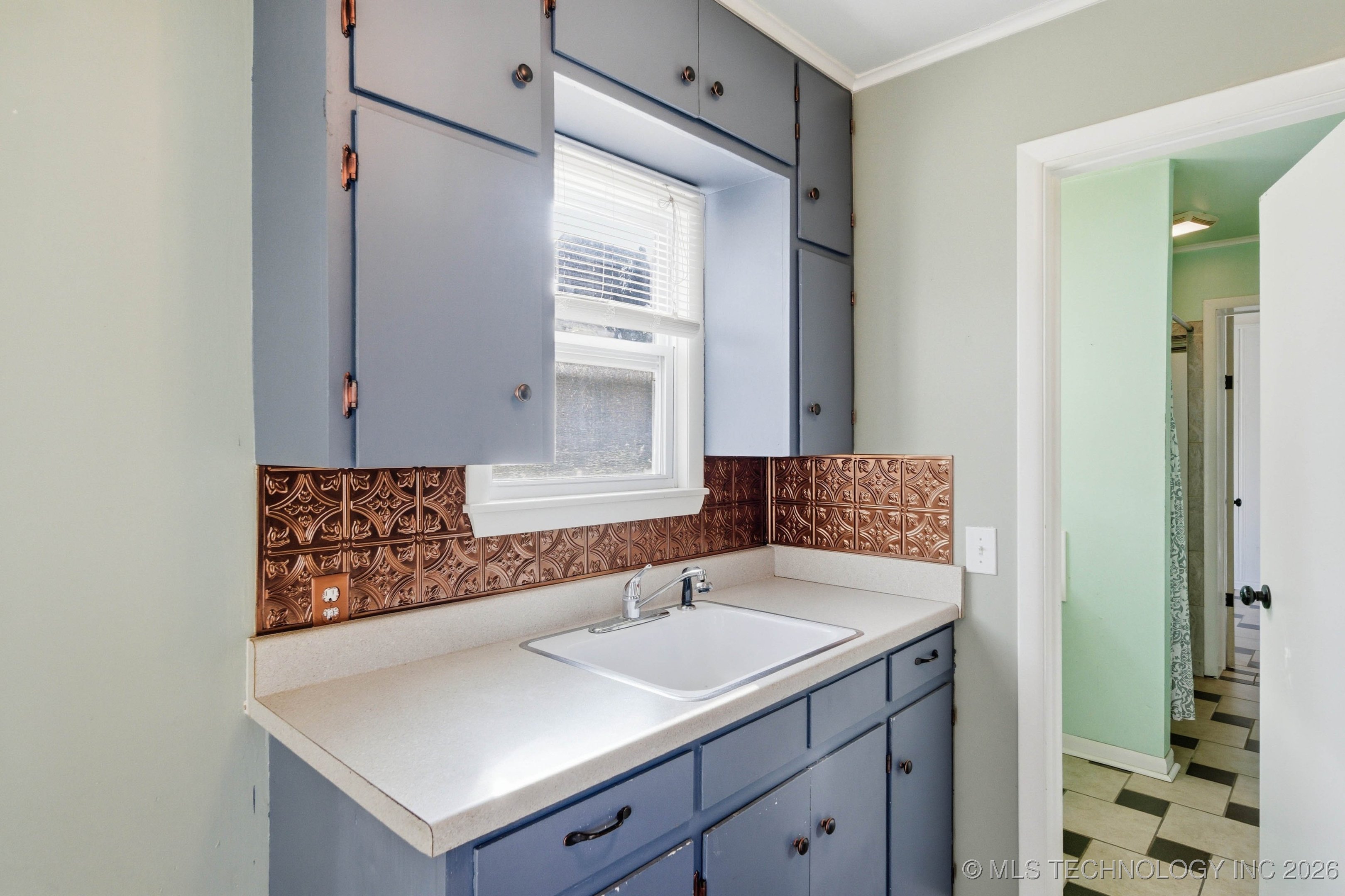 1311 S College Avenue Property Photo 22