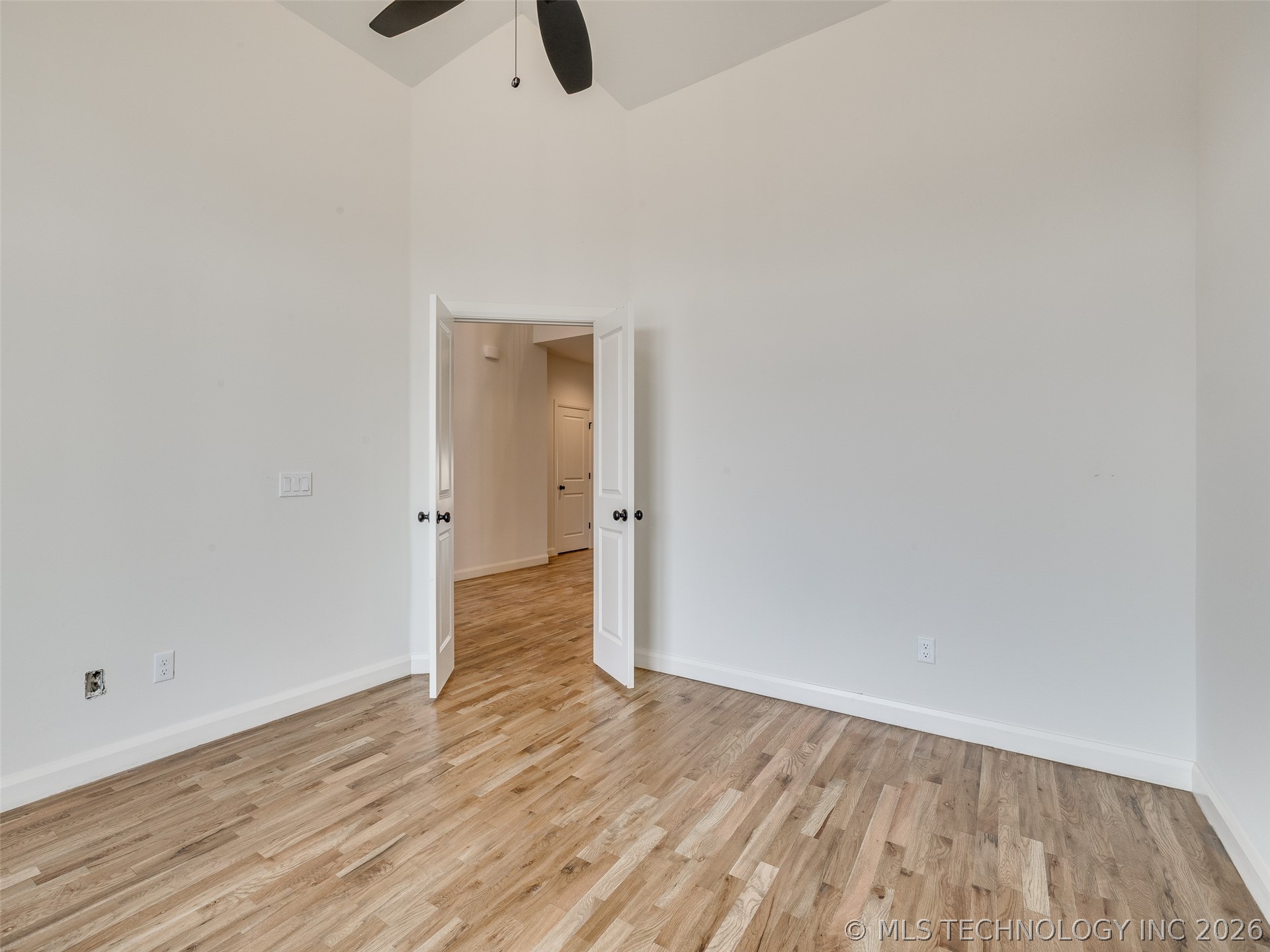 2839 E 142nd Street S Property Photo 9