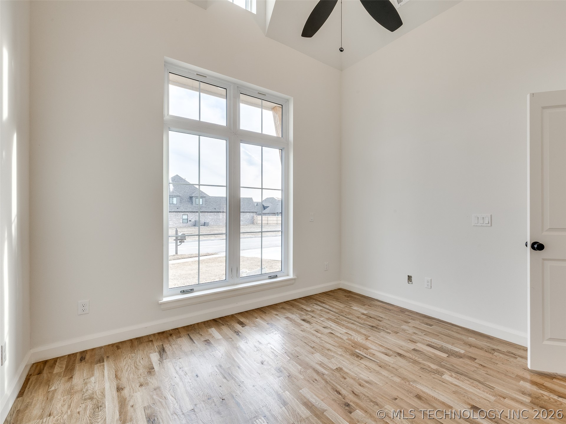 2839 E 142nd Street S Property Photo 10