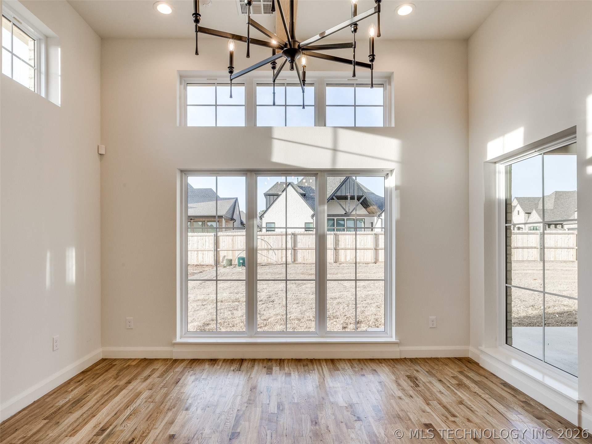 2839 E 142nd Street S Property Photo 32