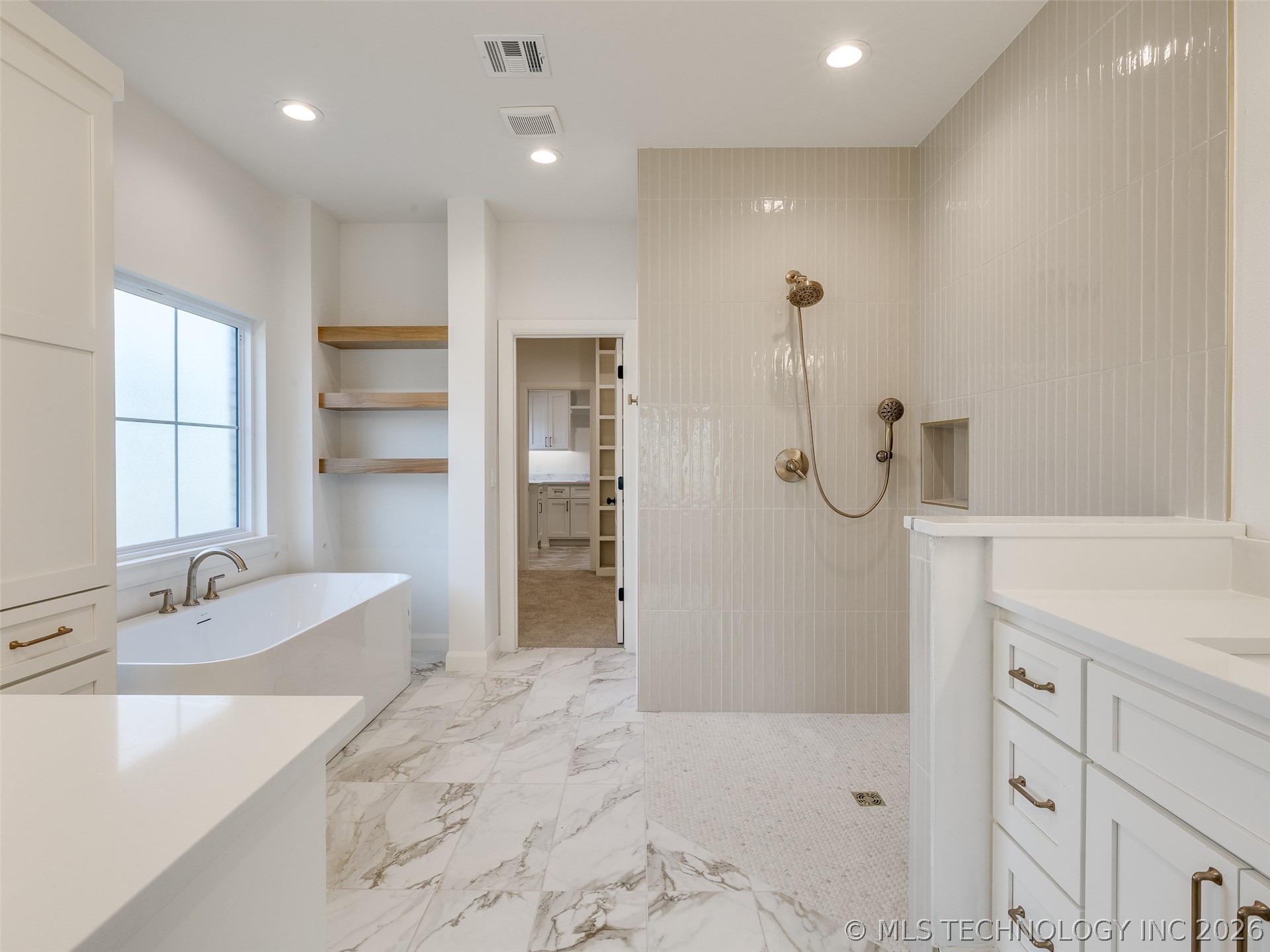 2839 E 142nd Street S Property Photo 38