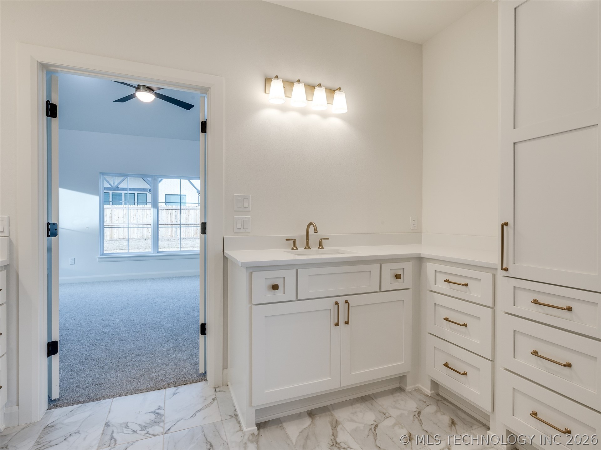 2839 E 142nd Street S Property Photo 40