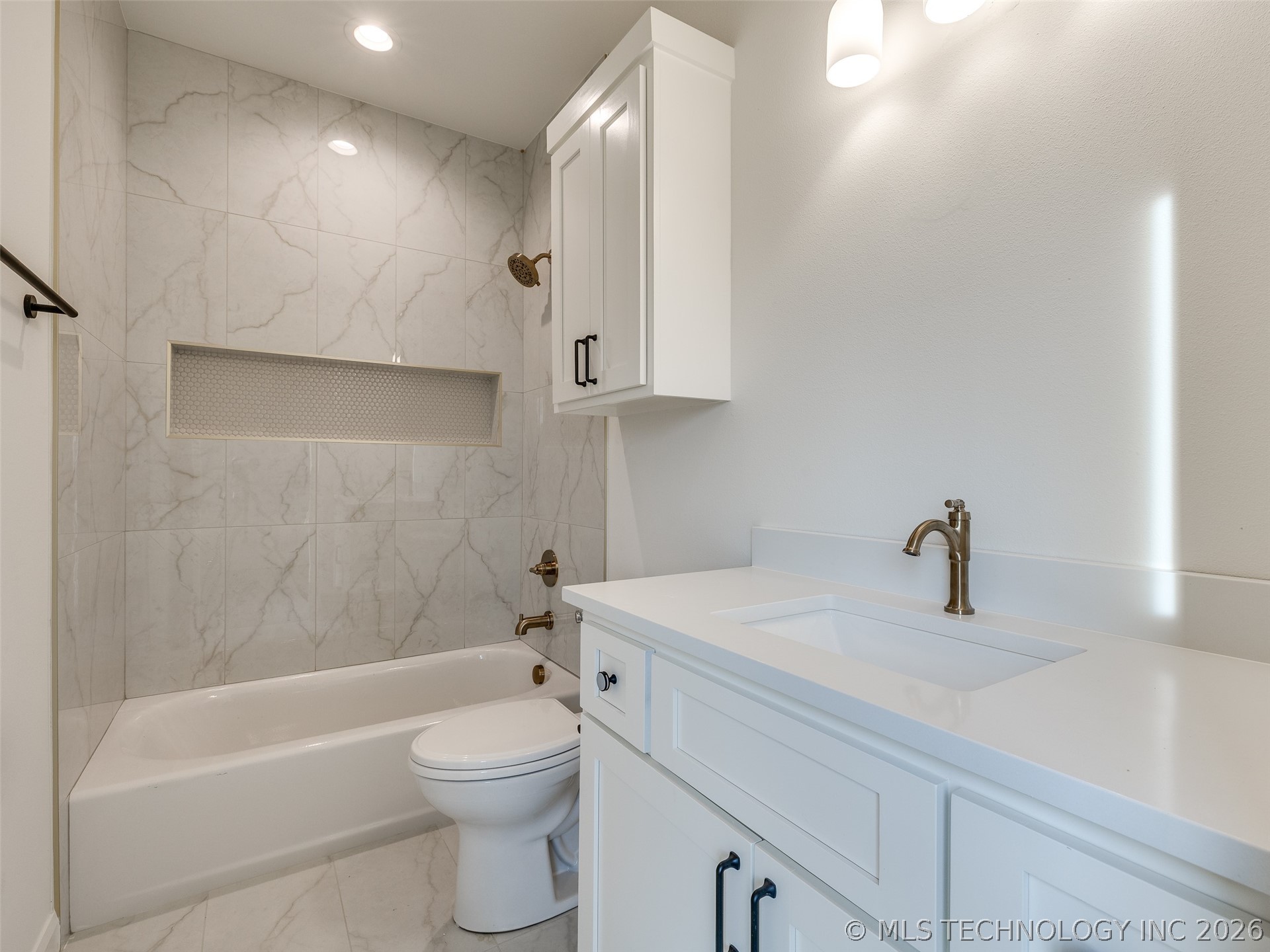 2839 E 142nd Street S Property Photo 52