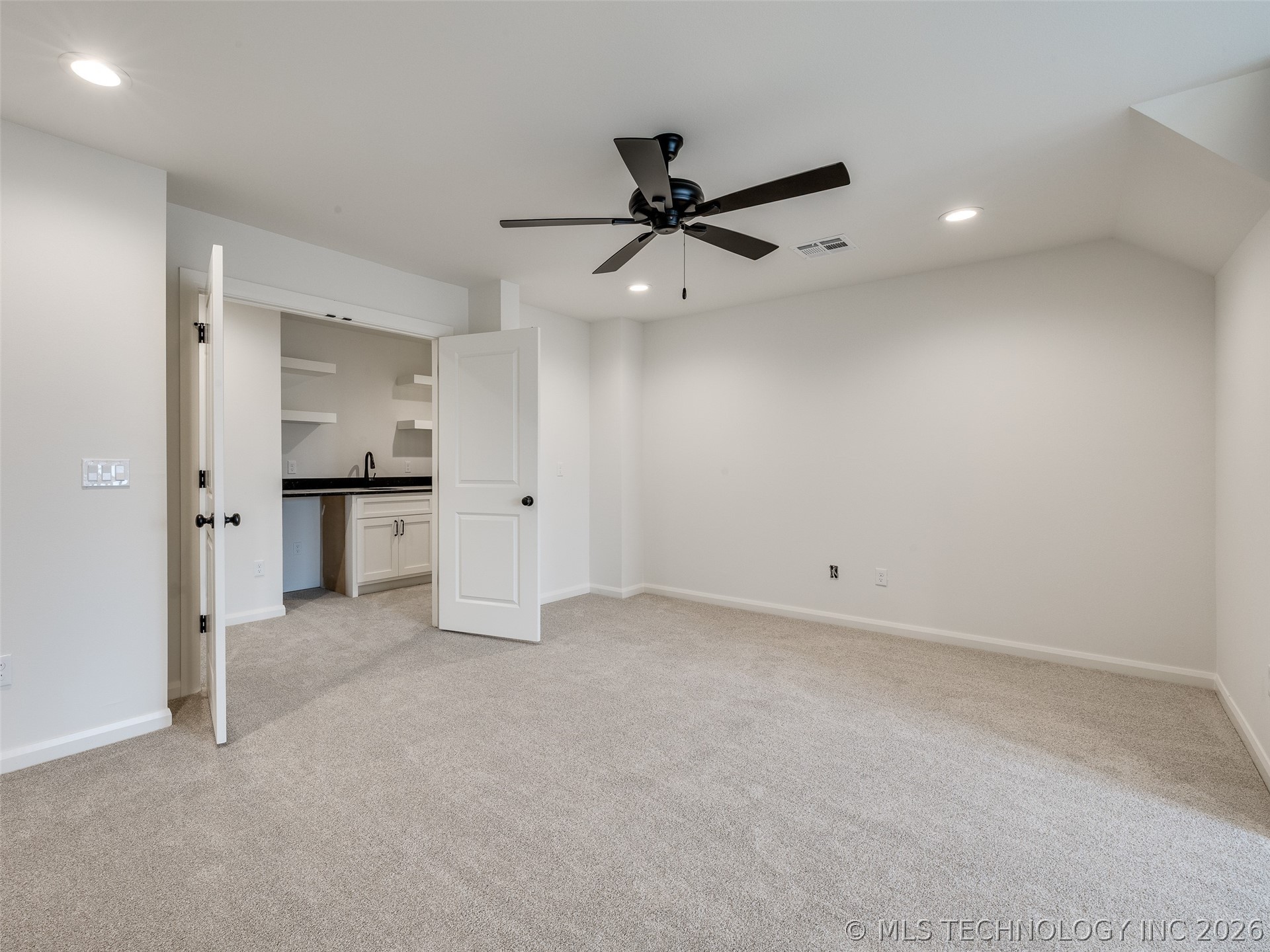 2839 E 142nd Street S Property Photo 62