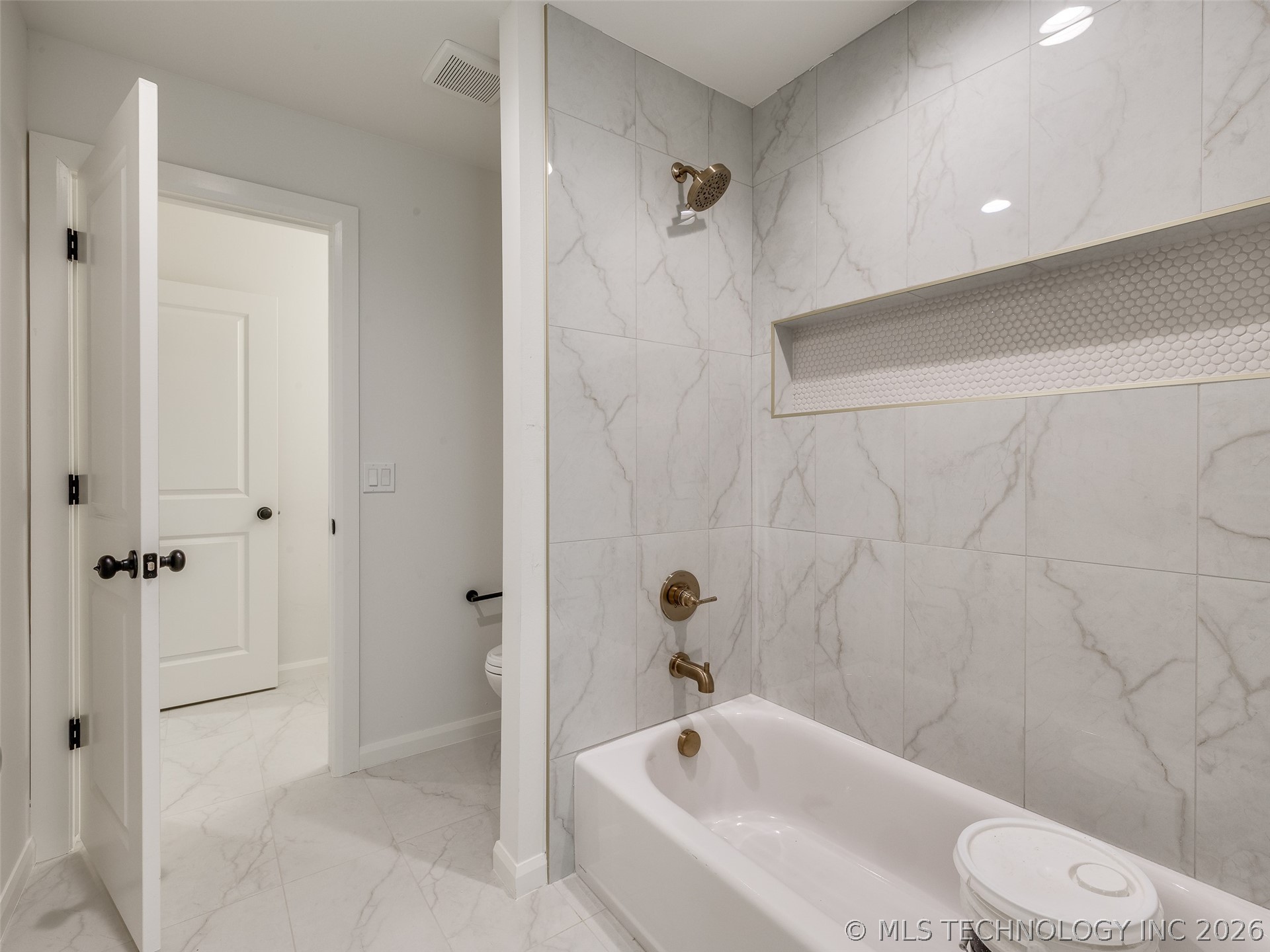 2839 E 142nd Street S Property Photo 66