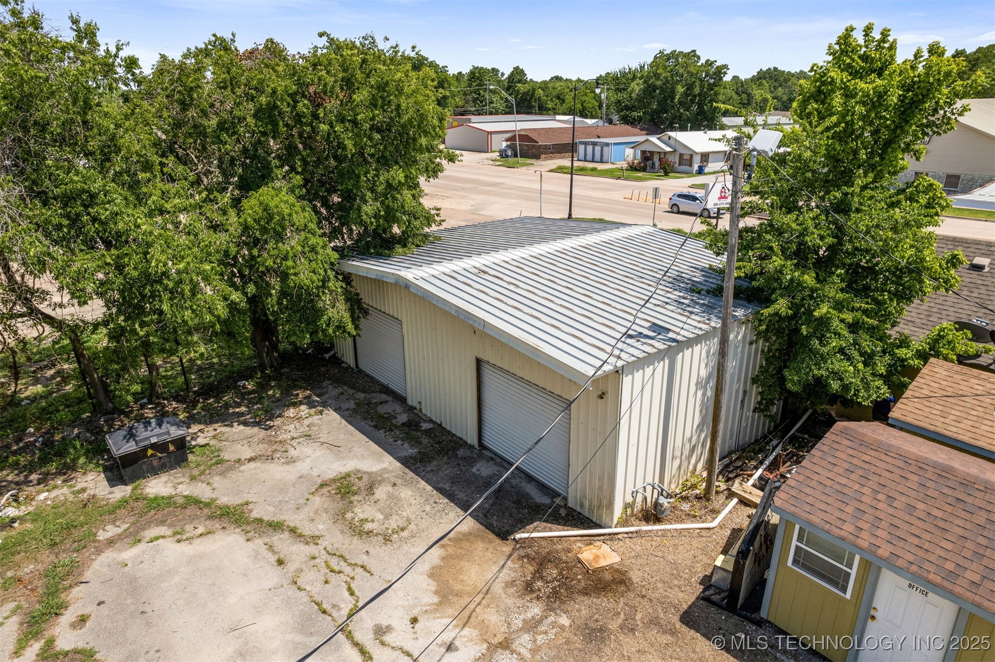 1028 W Main Property Photo 6