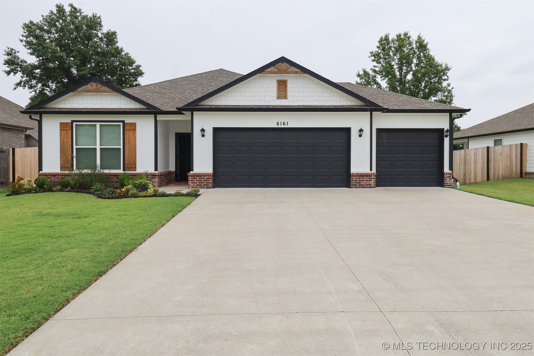 6161 S 317th East Avenue Property Photo 1