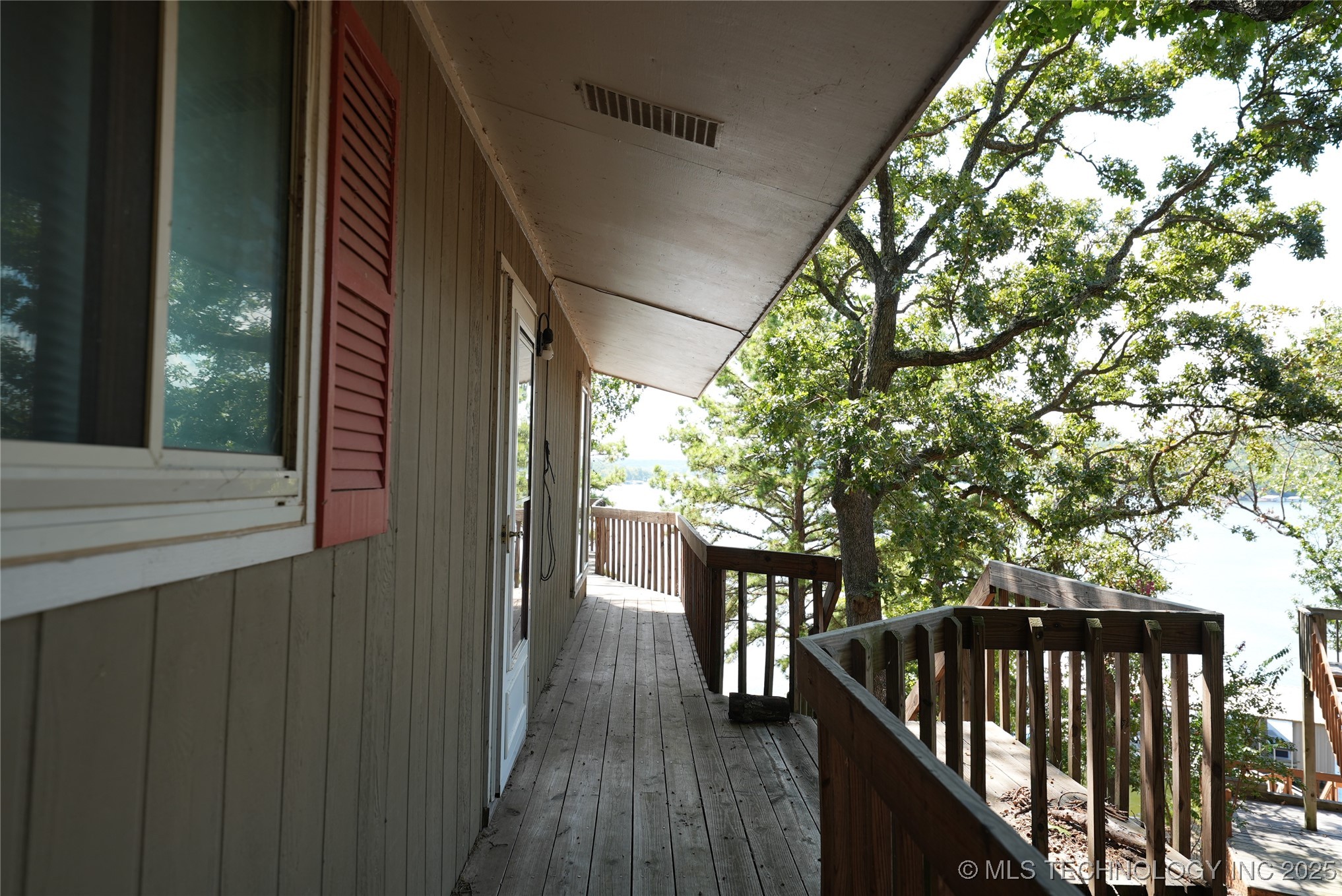 53206 E 341 Loop Property Photo 3