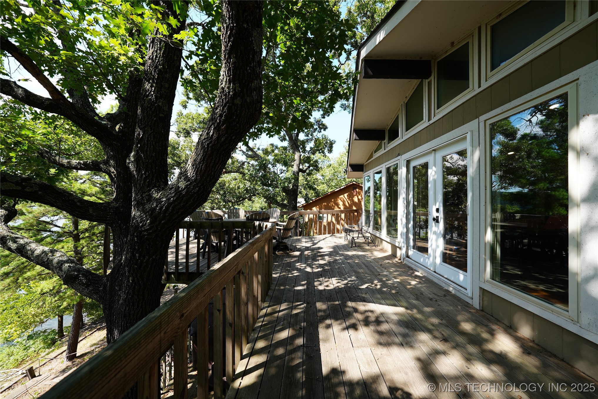 53206 E 341 Loop Property Photo 4