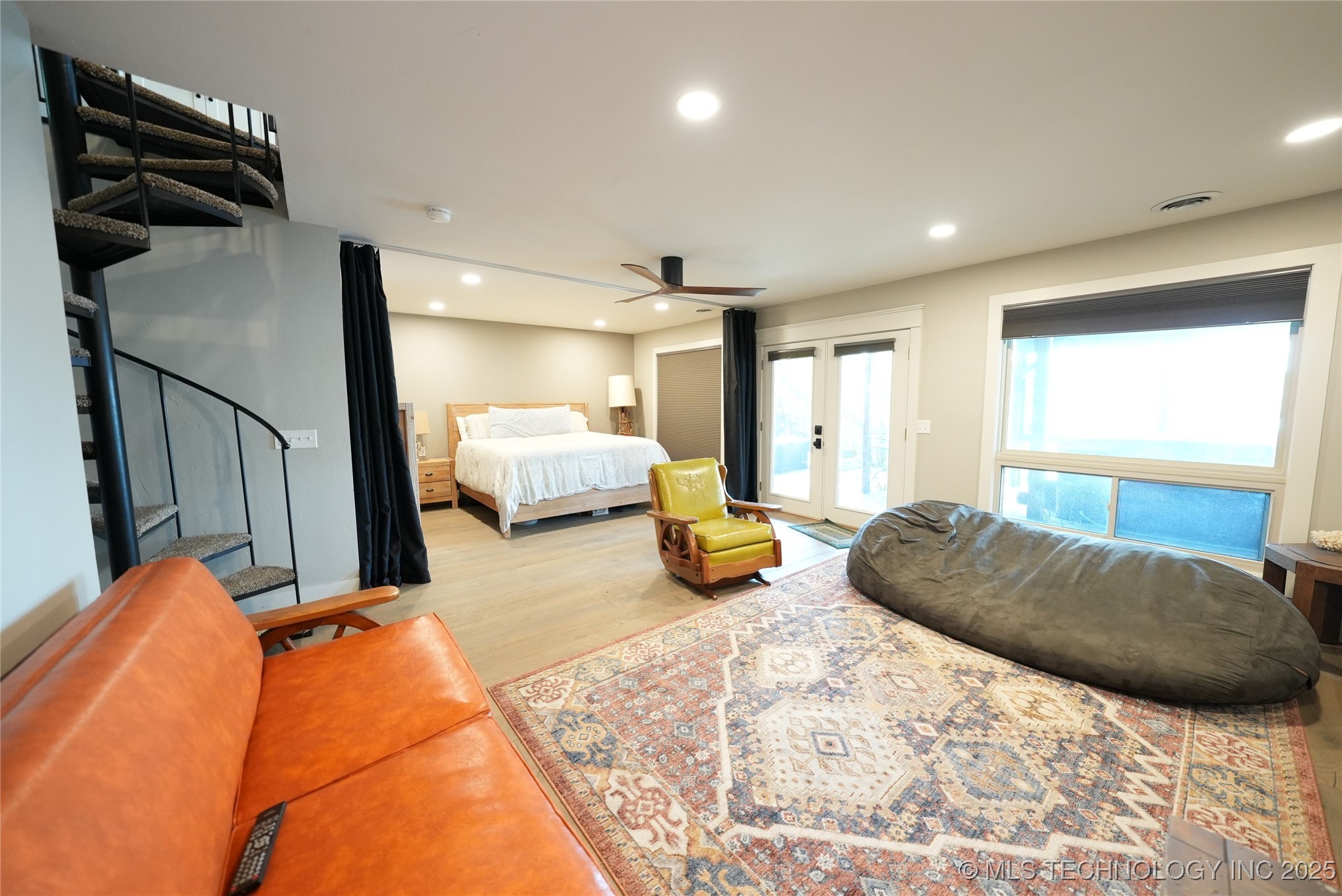 53206 E 341 Loop Property Photo 24