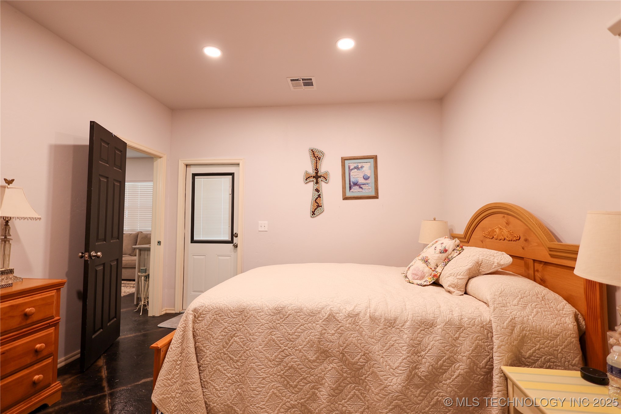 253 Bristow Way Property Photo 8