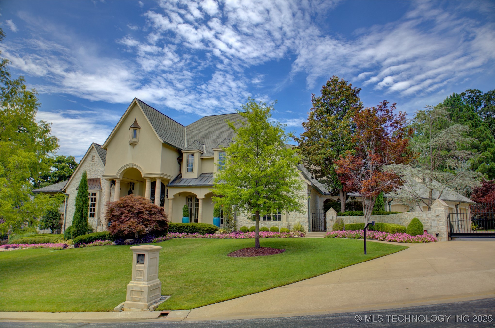 6619 E 109th Street Property Photo 1