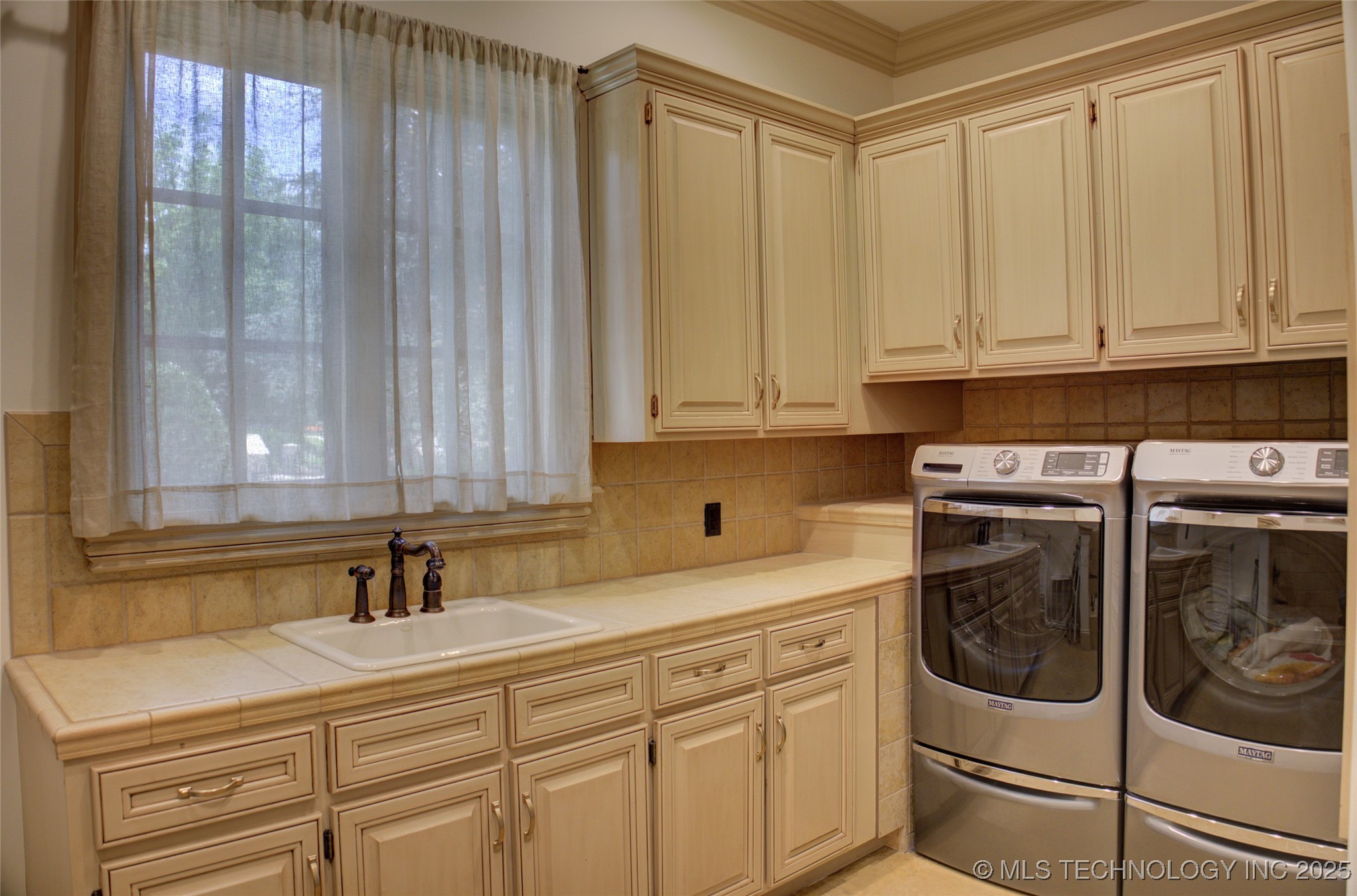 6619 E 109th Street Property Photo 33