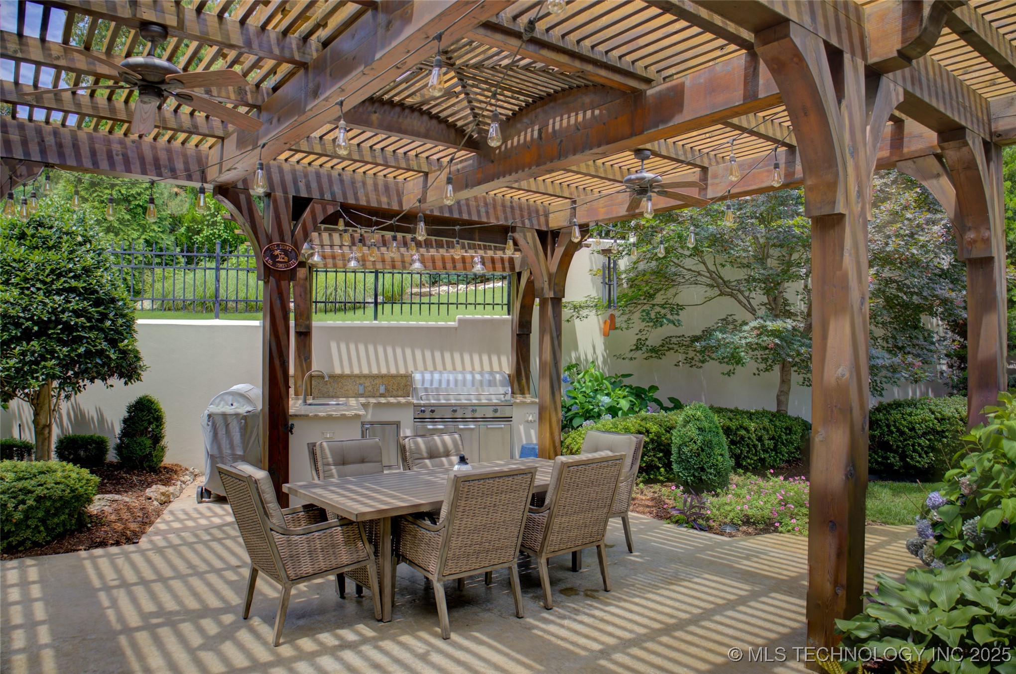 6619 E 109th Street Property Photo 55