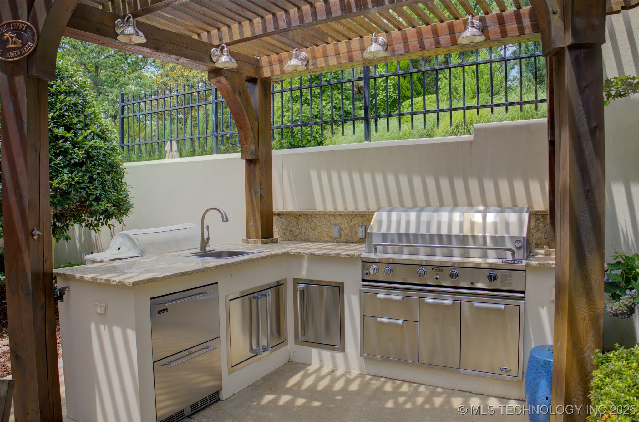 6619 E 109th Street Property Photo 56