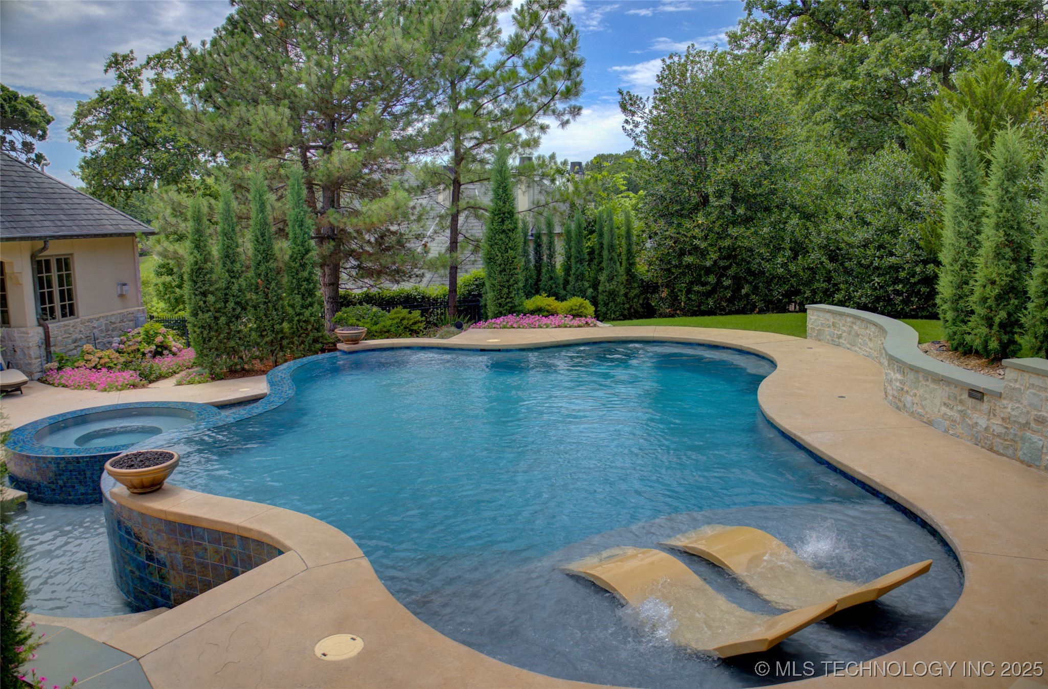 6619 E 109th Street Property Photo 61