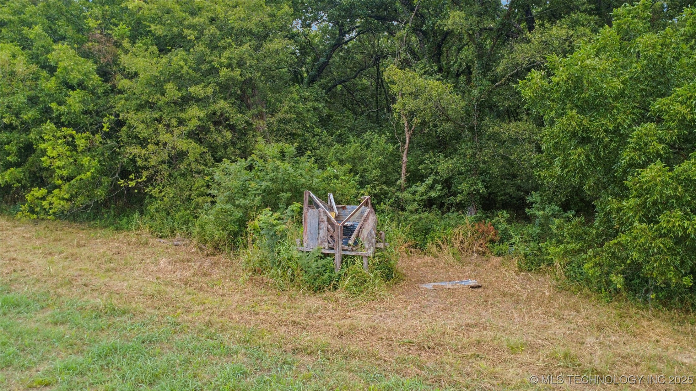 E 470 Road Property Photo 7