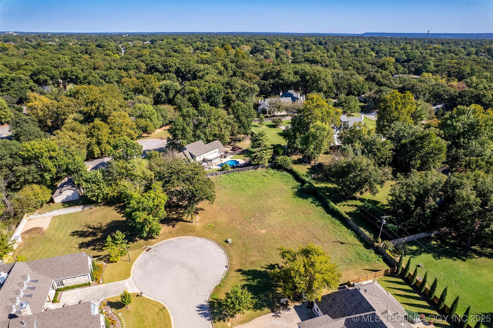 3824 E 103rd Place Property Photo 6