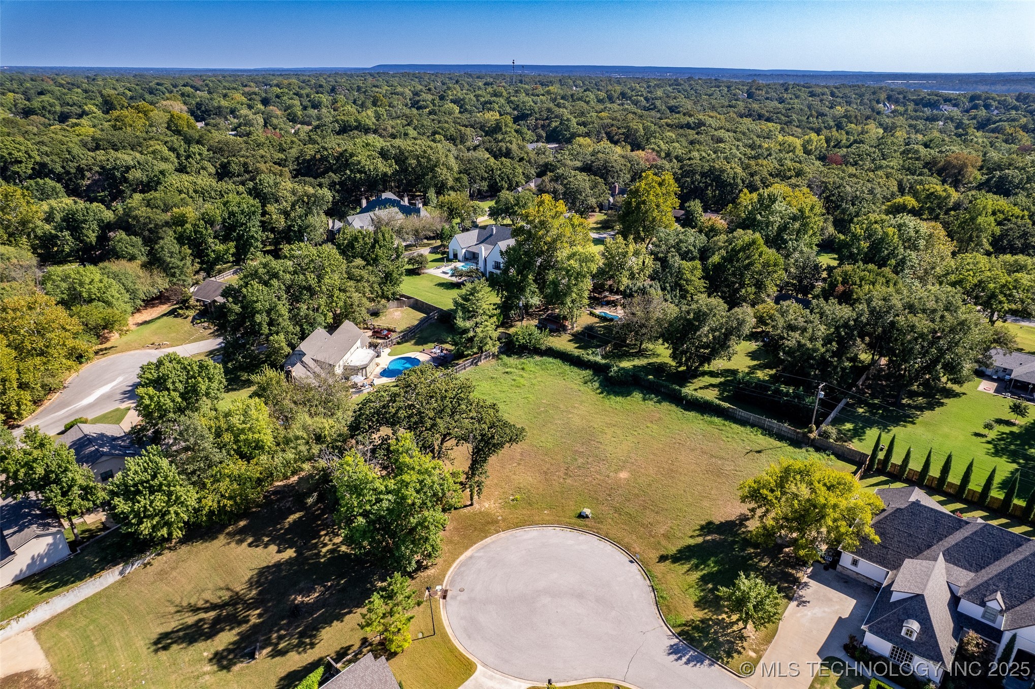 3824 E 103rd Place Property Photo 7