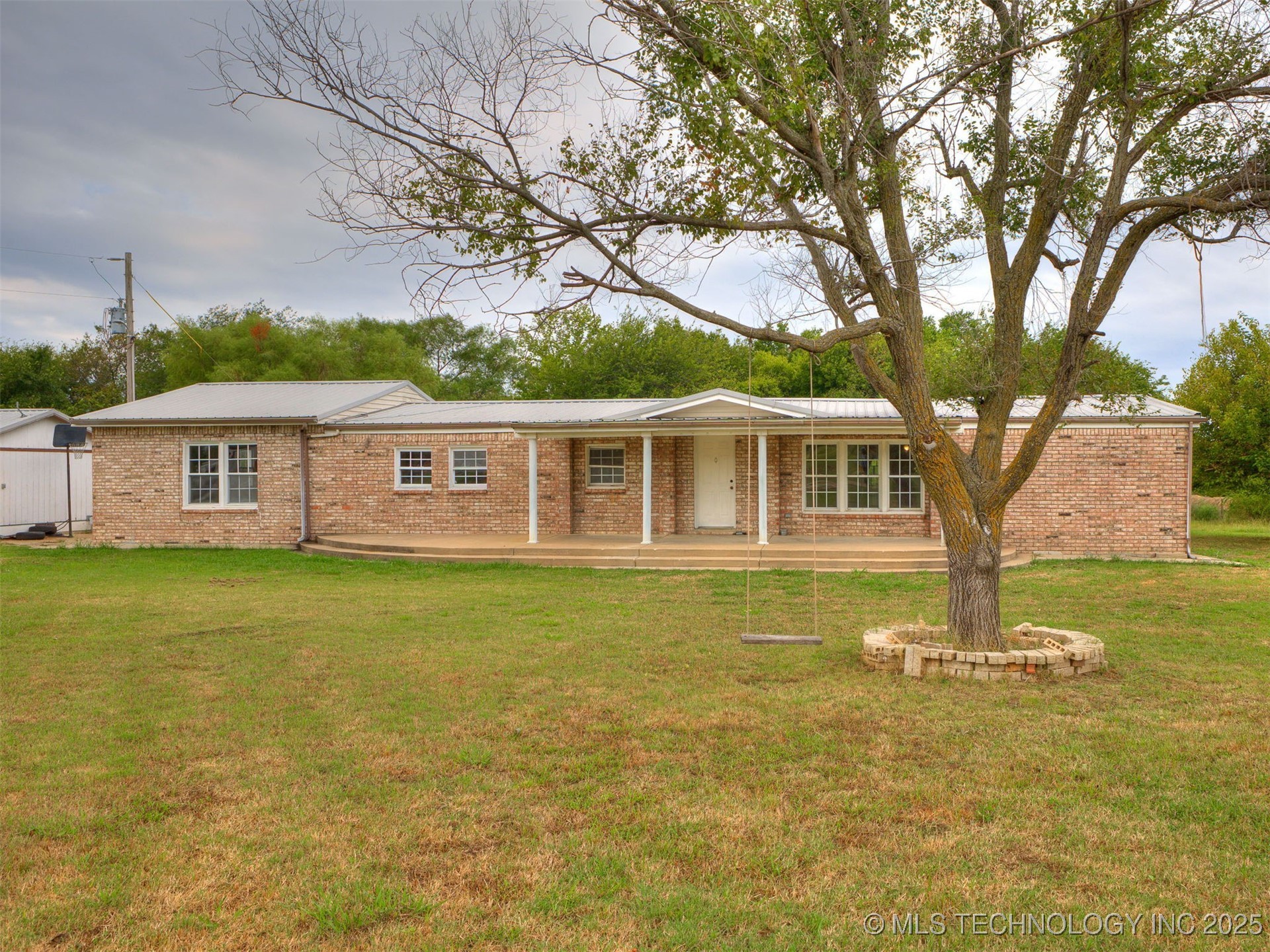 9750 S 4060 Road Property Photo 3