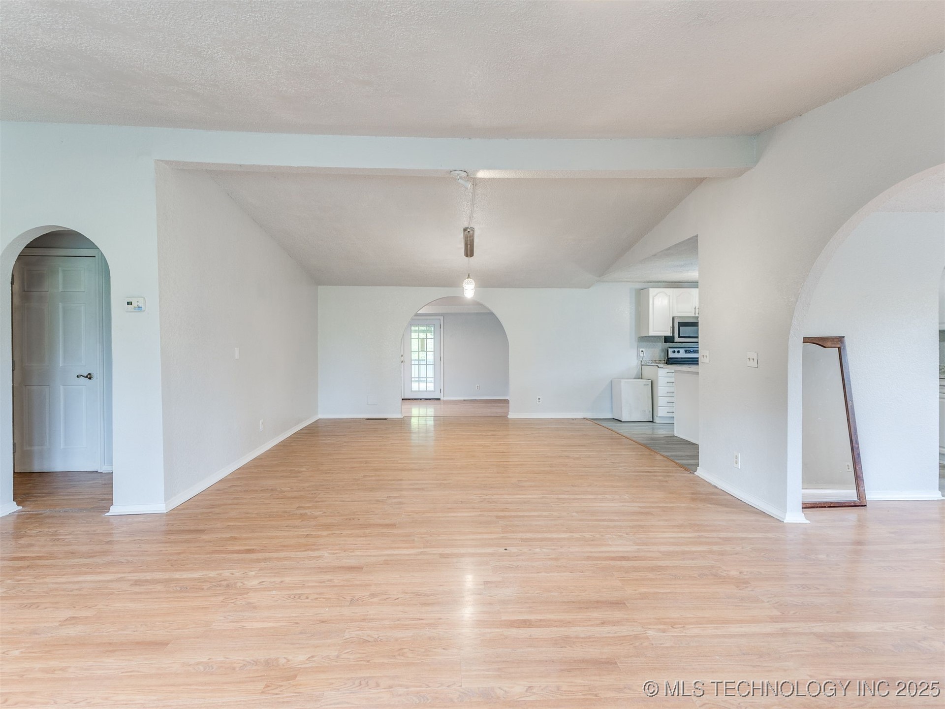 9750 S 4060 Road Property Photo 6